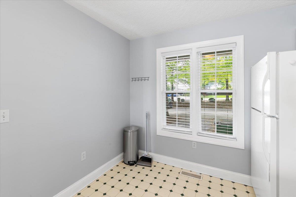 1535 PROVIDENCE Boulevard