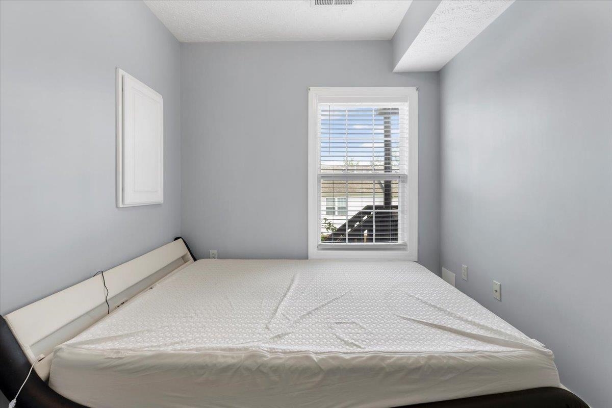 1535 PROVIDENCE Boulevard