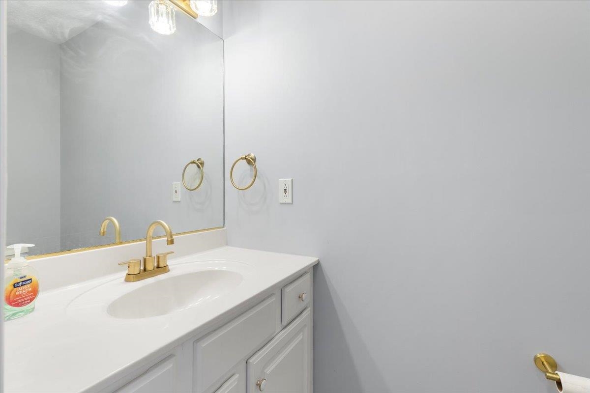 1535 PROVIDENCE Boulevard