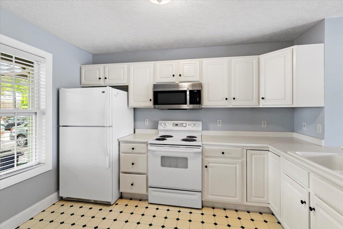 1535 PROVIDENCE Boulevard