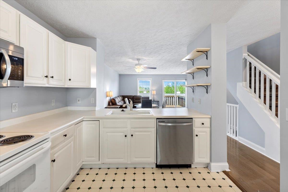 1535 PROVIDENCE Boulevard