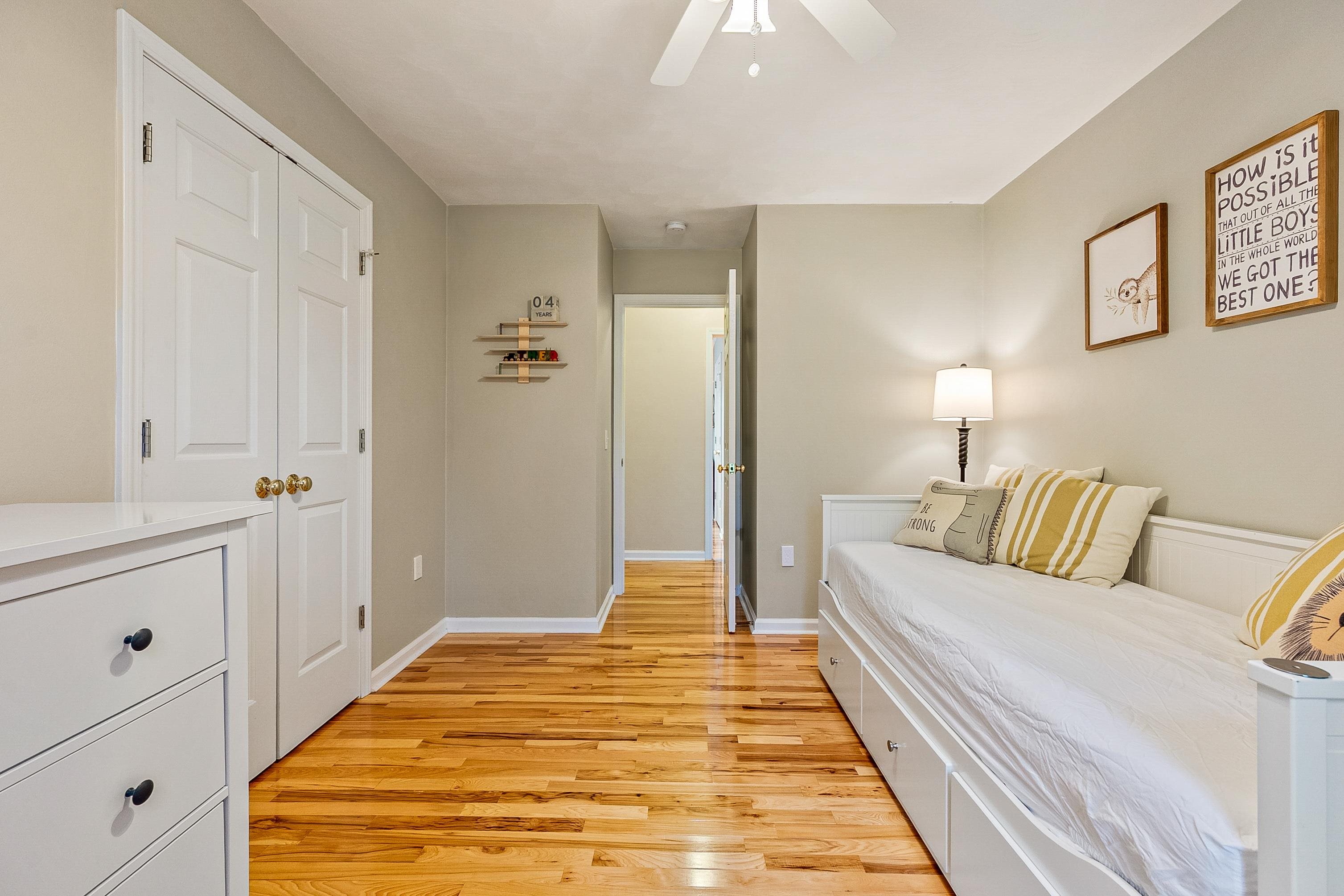 1400 Sleepy Hollow Rd Road