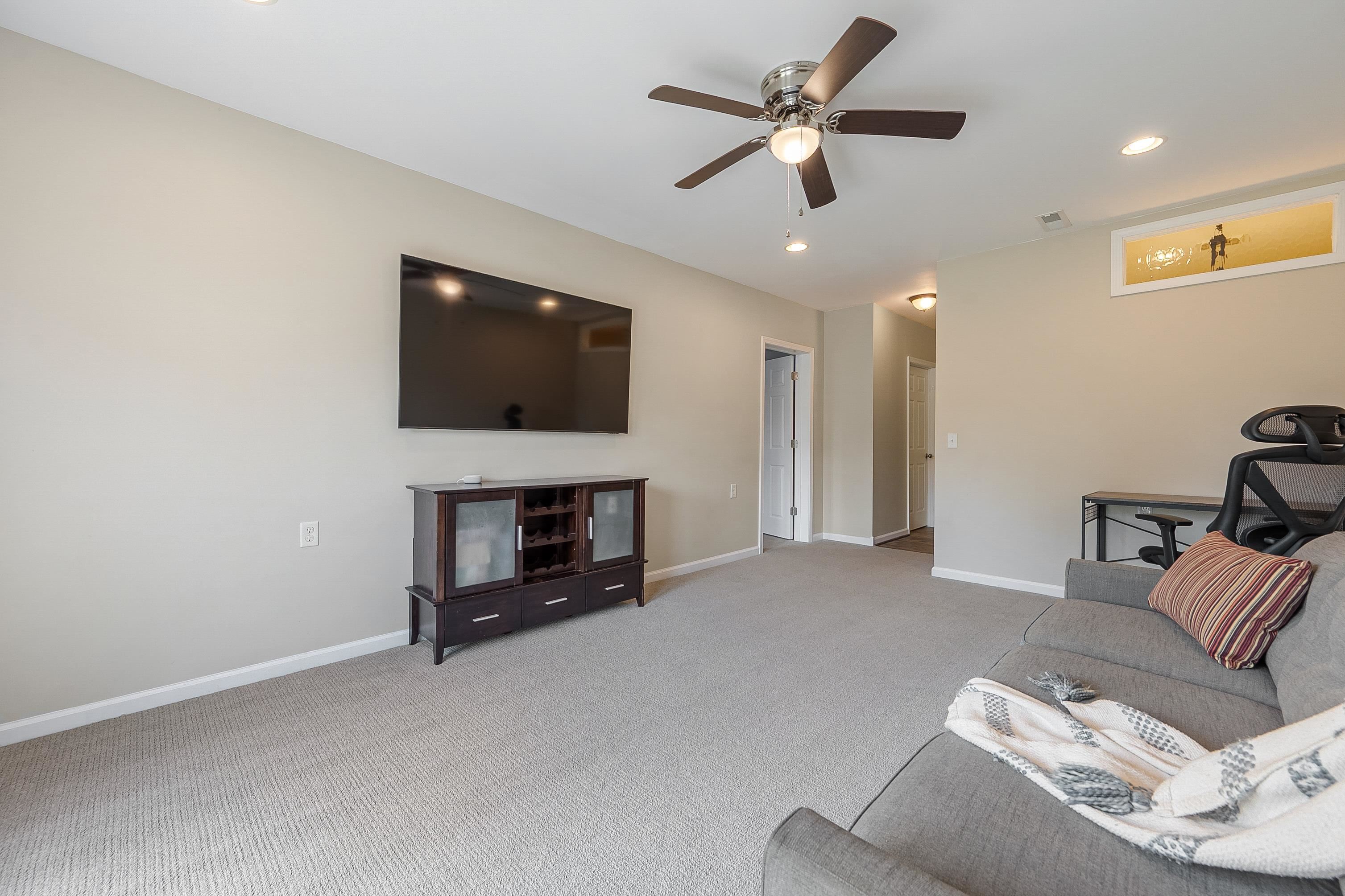 1400 Sleepy Hollow Rd Road