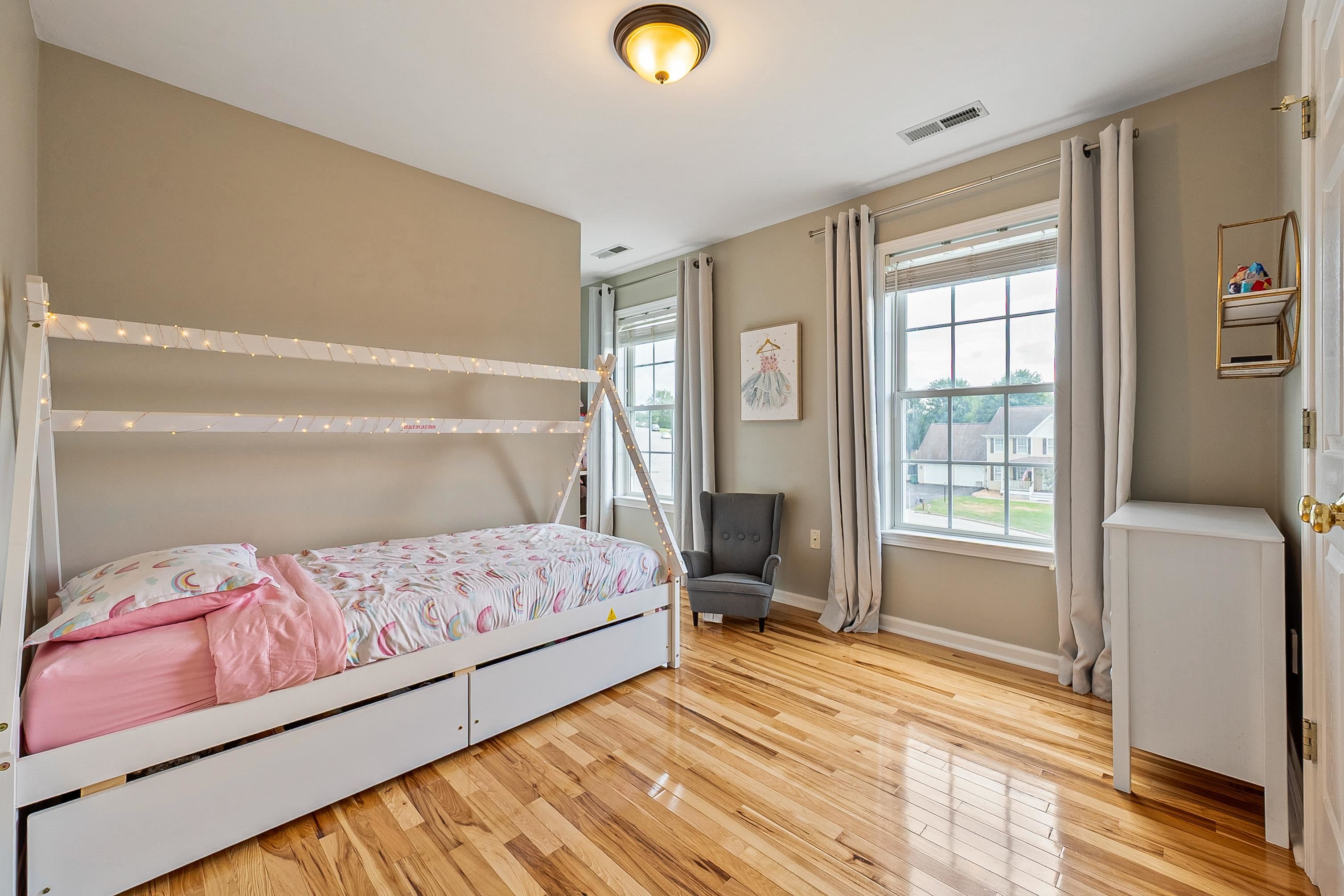 1400 Sleepy Hollow Rd Road