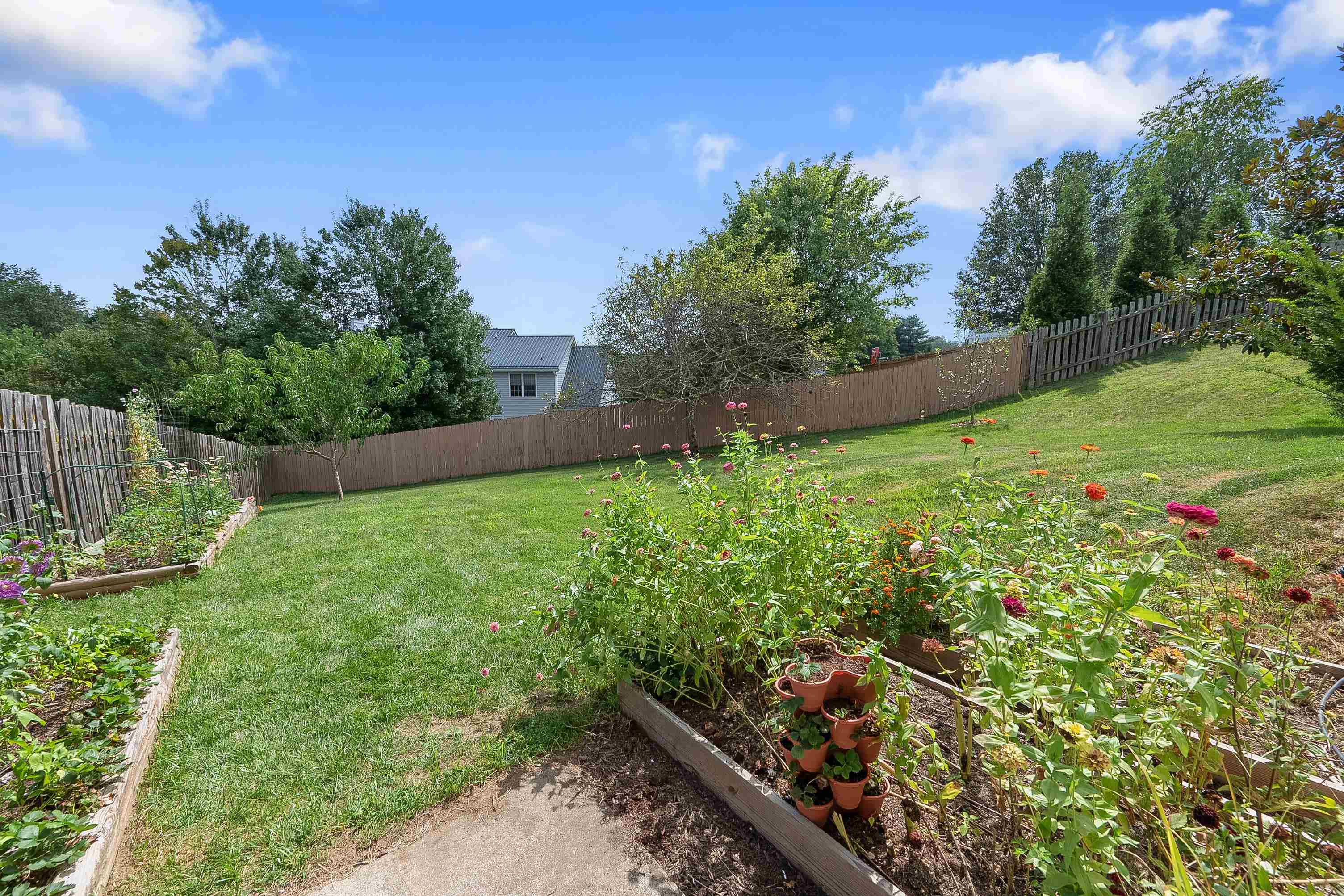 1400 Sleepy Hollow Rd Road