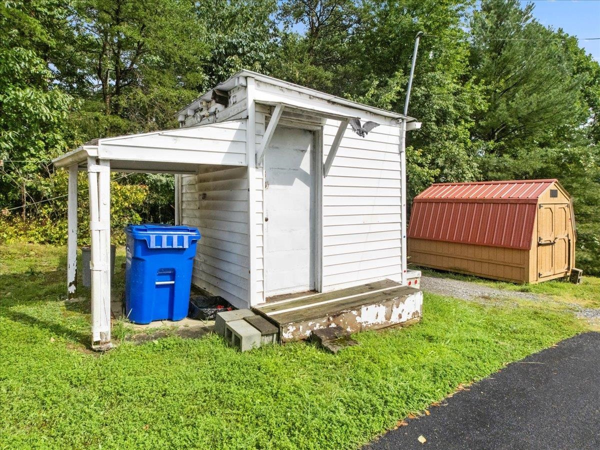 2369 Peppers Ferry Road NW