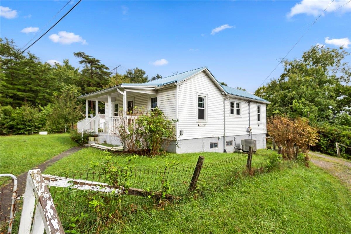 2369 Peppers Ferry Road NW