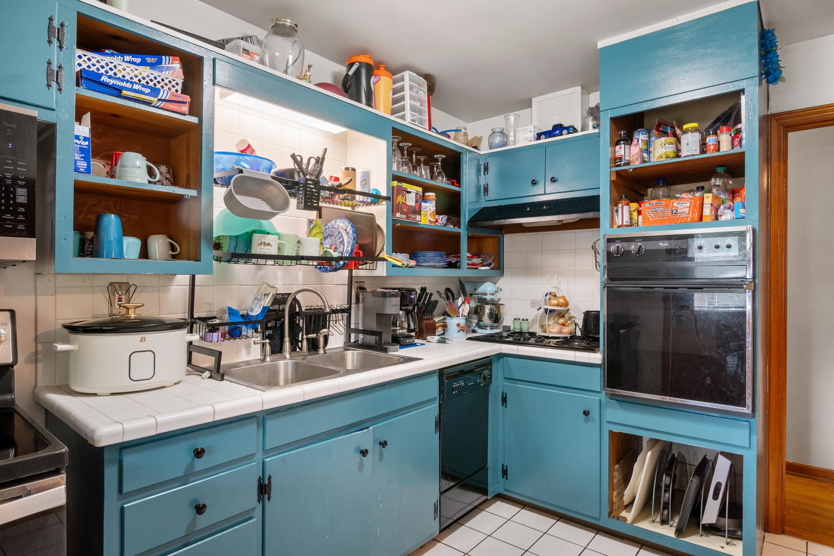 425 OVERHILL Road