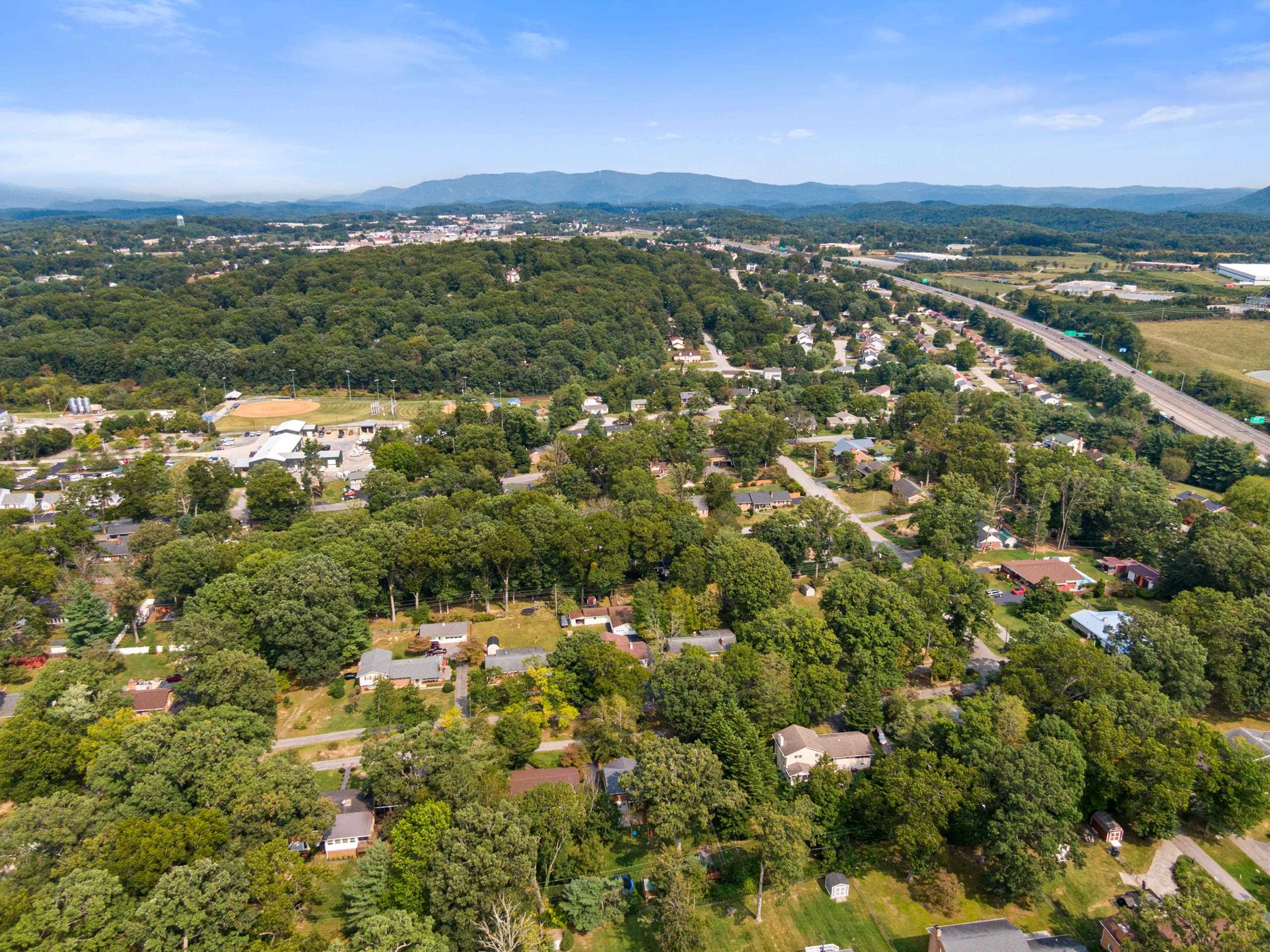 425 OVERHILL Road