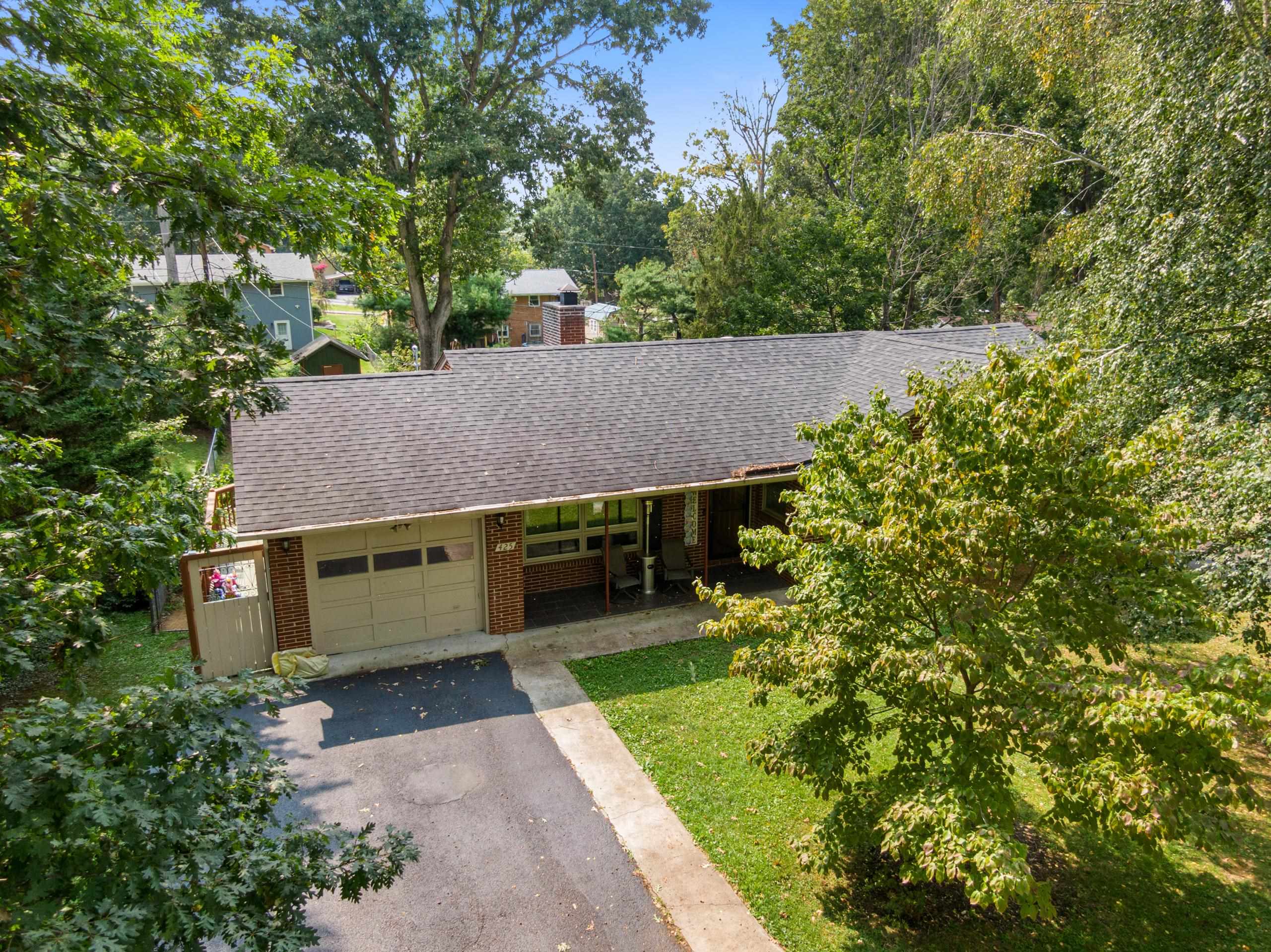 425 OVERHILL Road