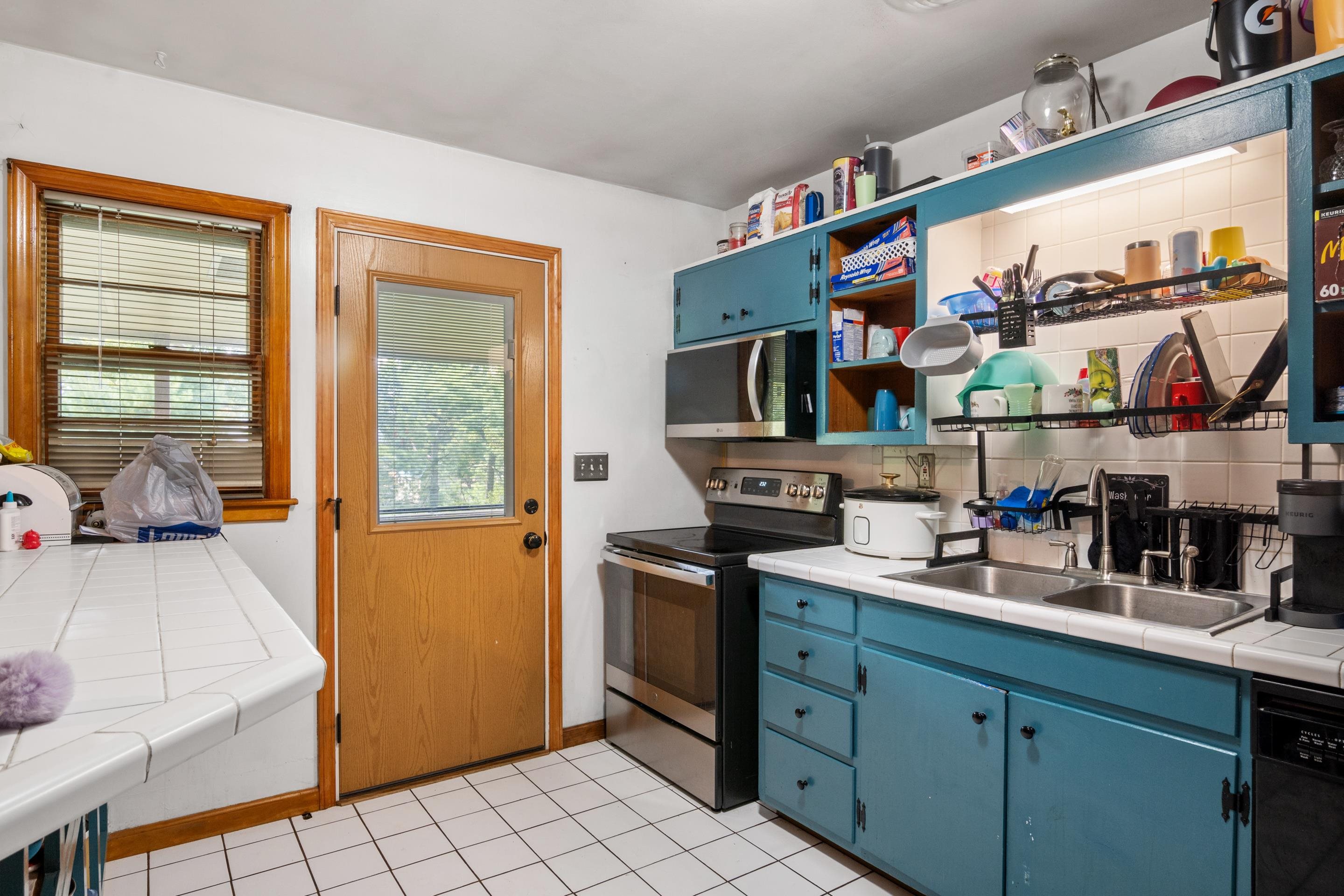 425 OVERHILL Road