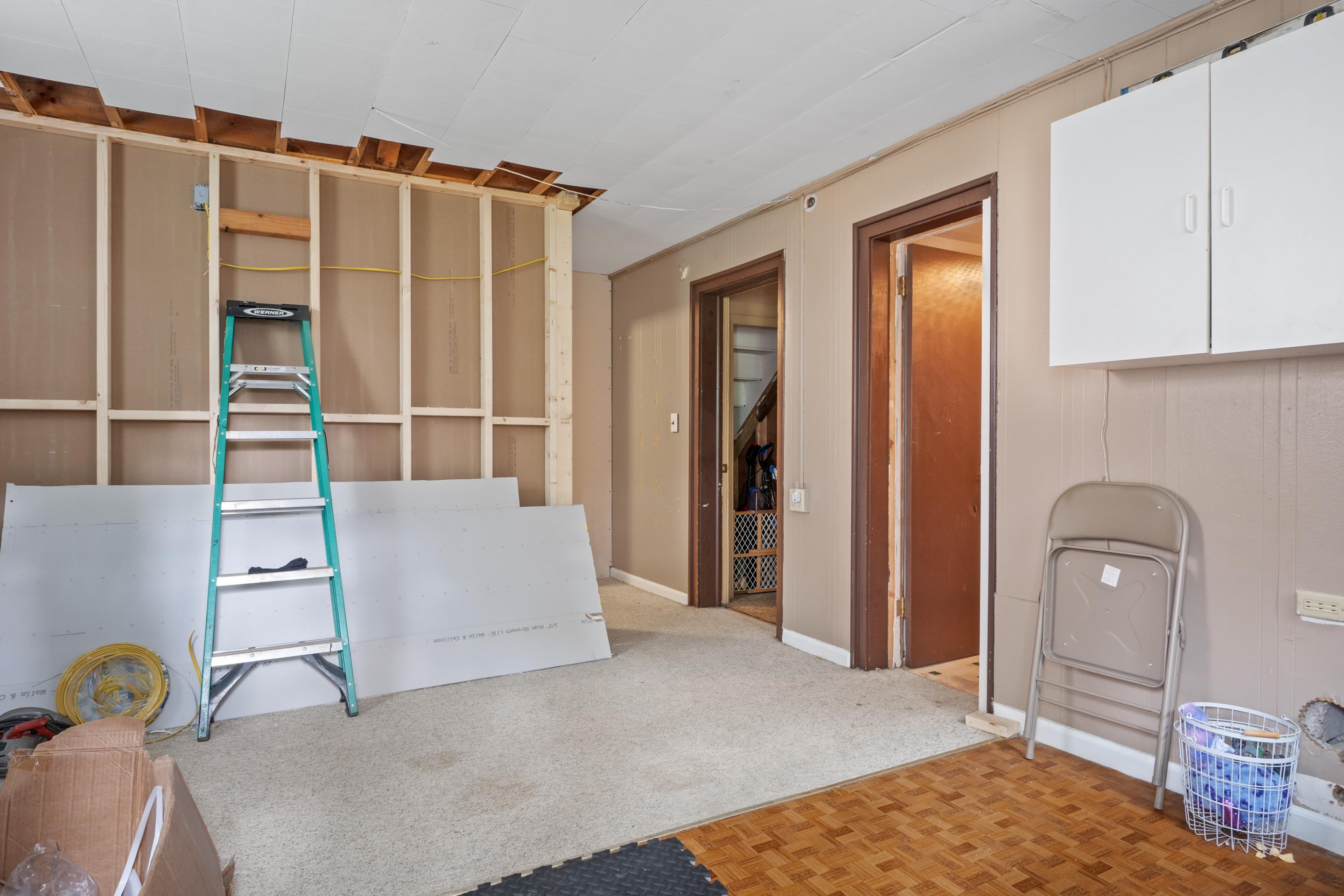 425 OVERHILL Road