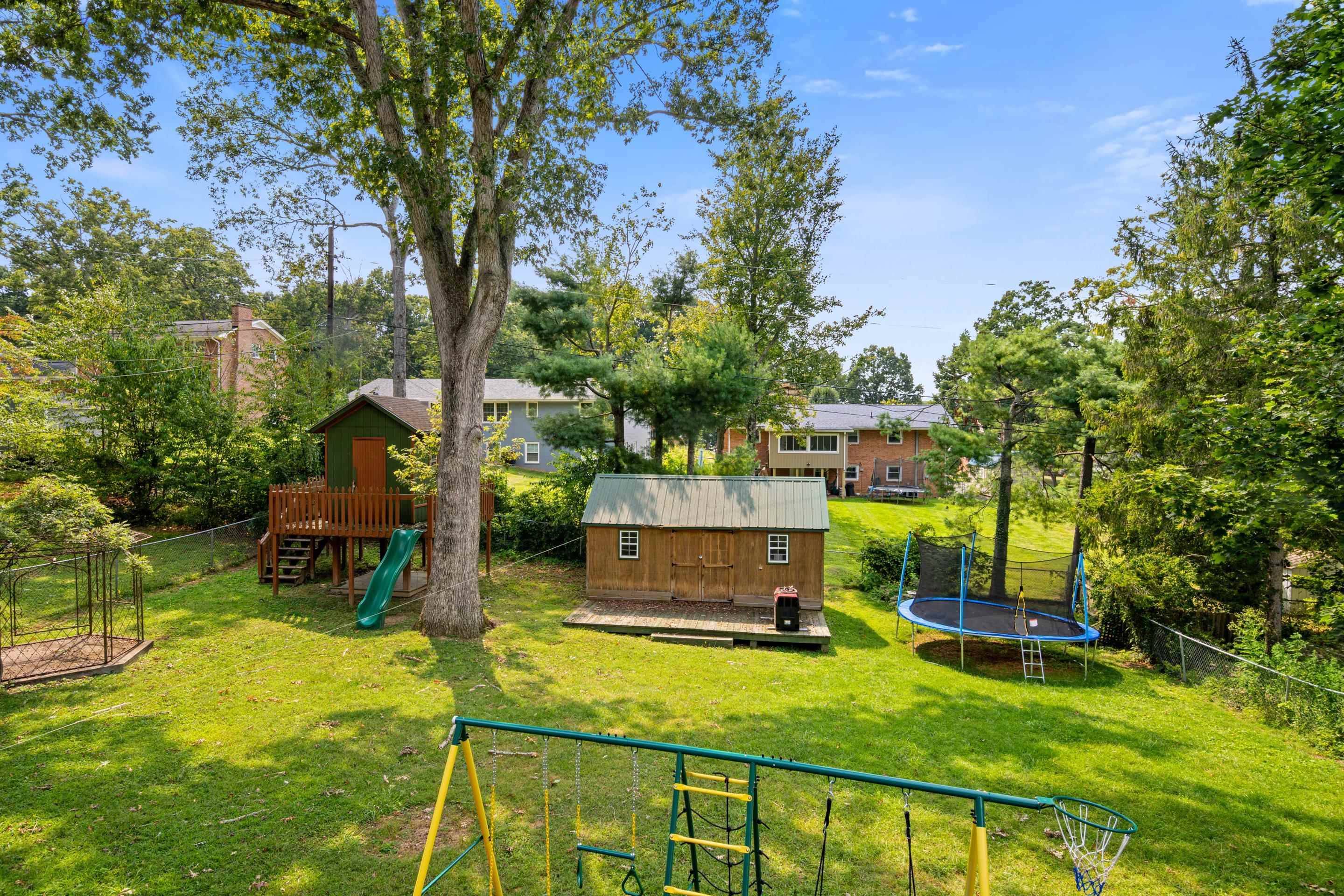 425 OVERHILL Road