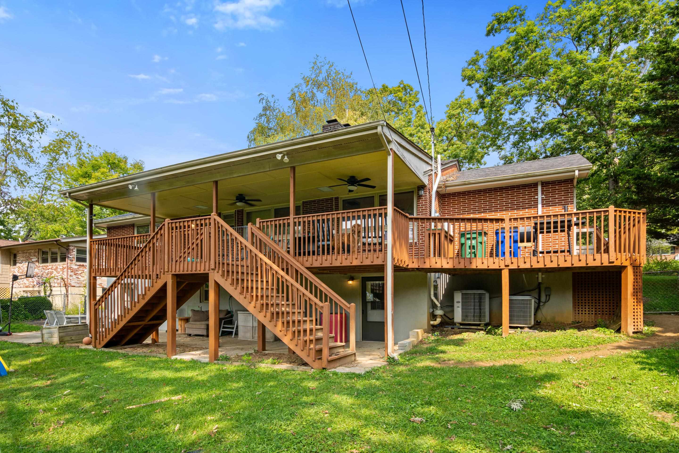 425 OVERHILL Road