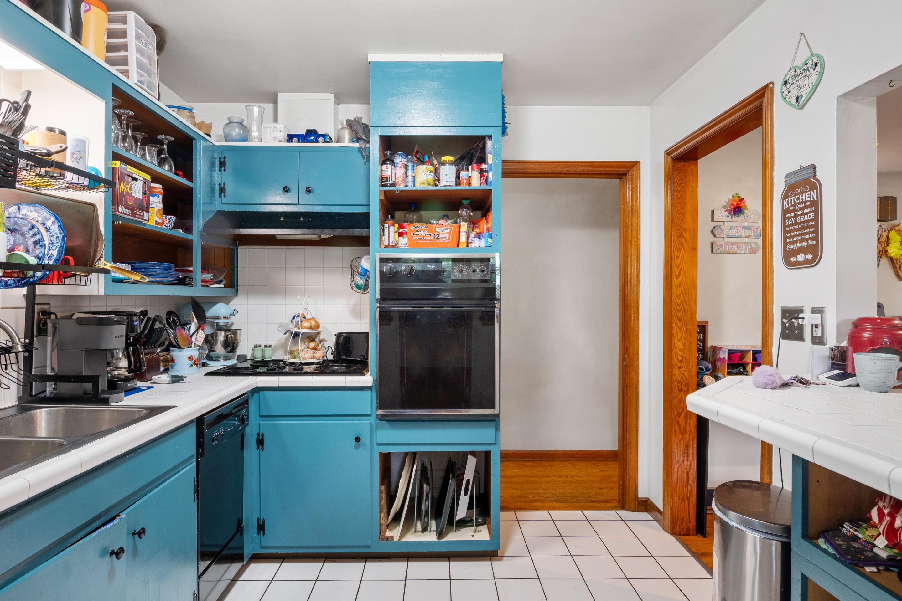425 OVERHILL Road
