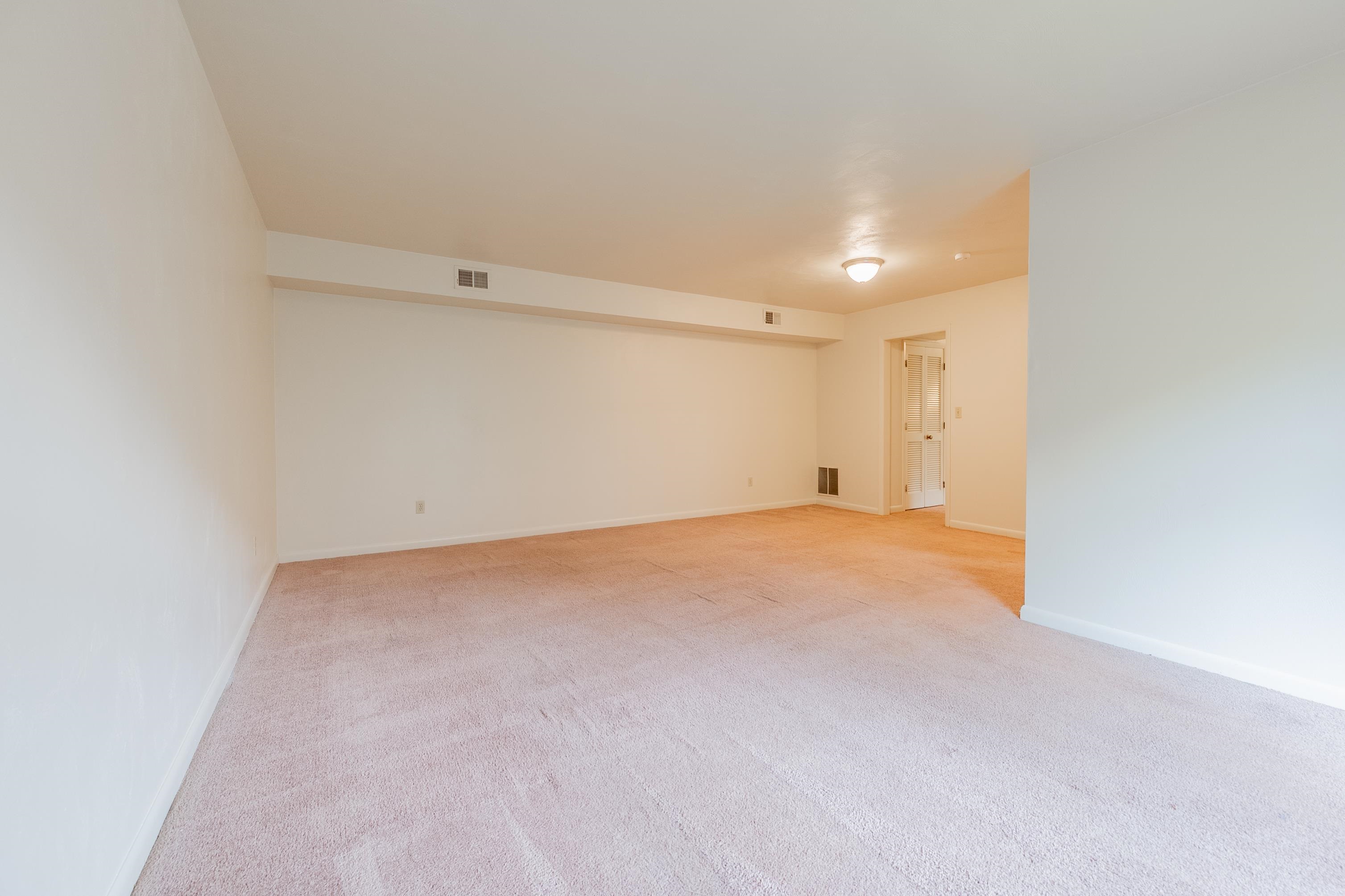 1734 Donlee Drive 114