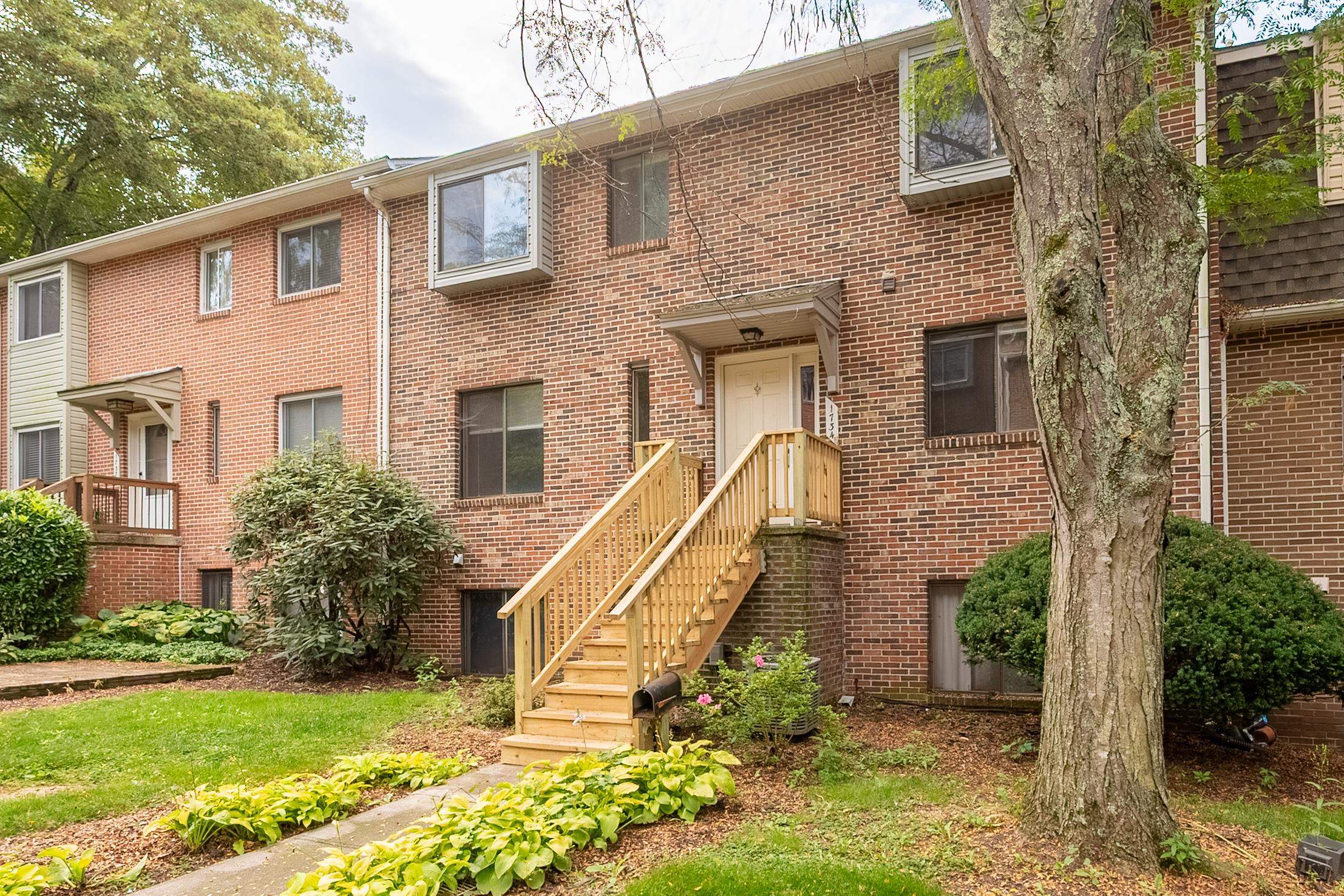 1734 Donlee Drive 114