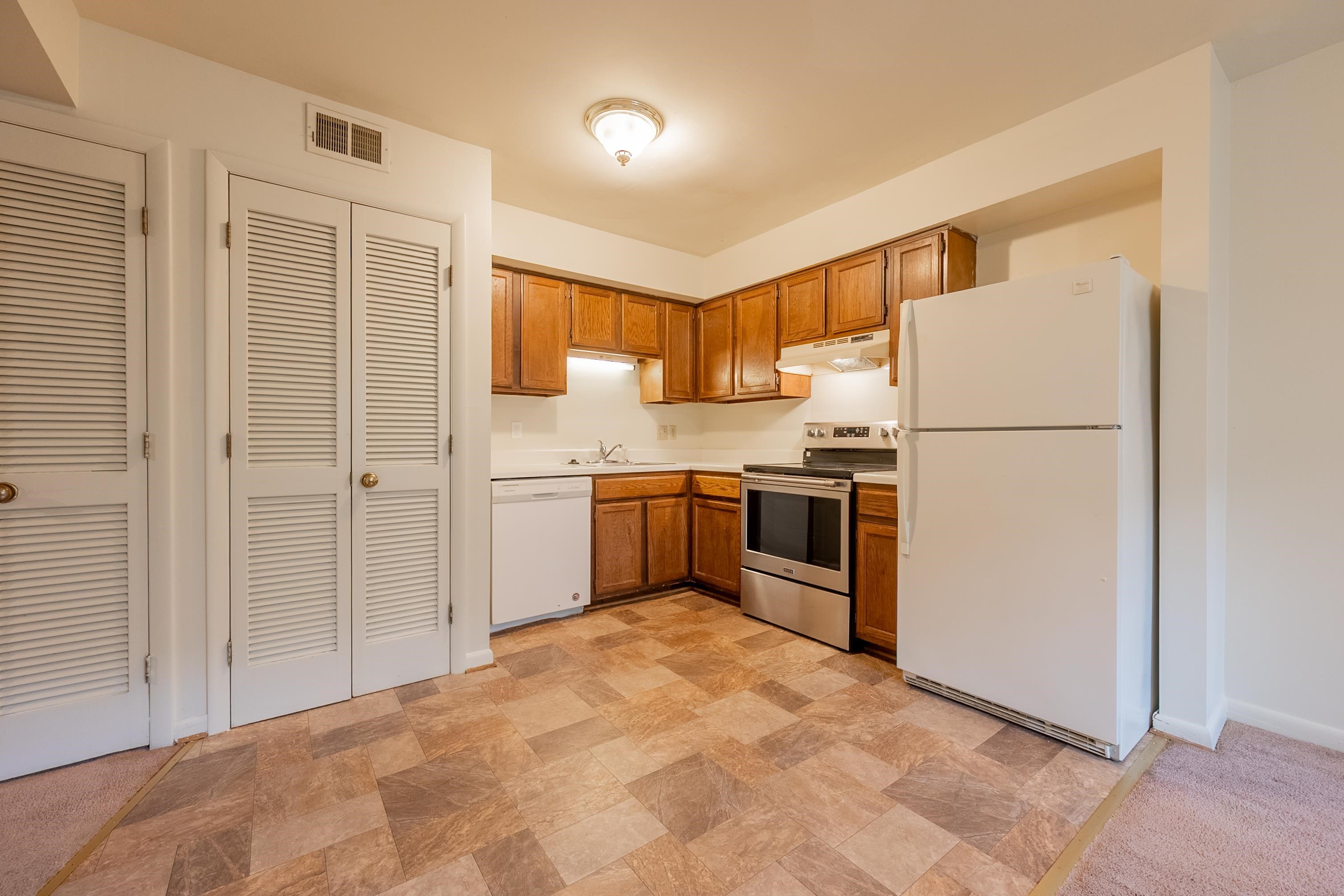 1734 Donlee Drive 114