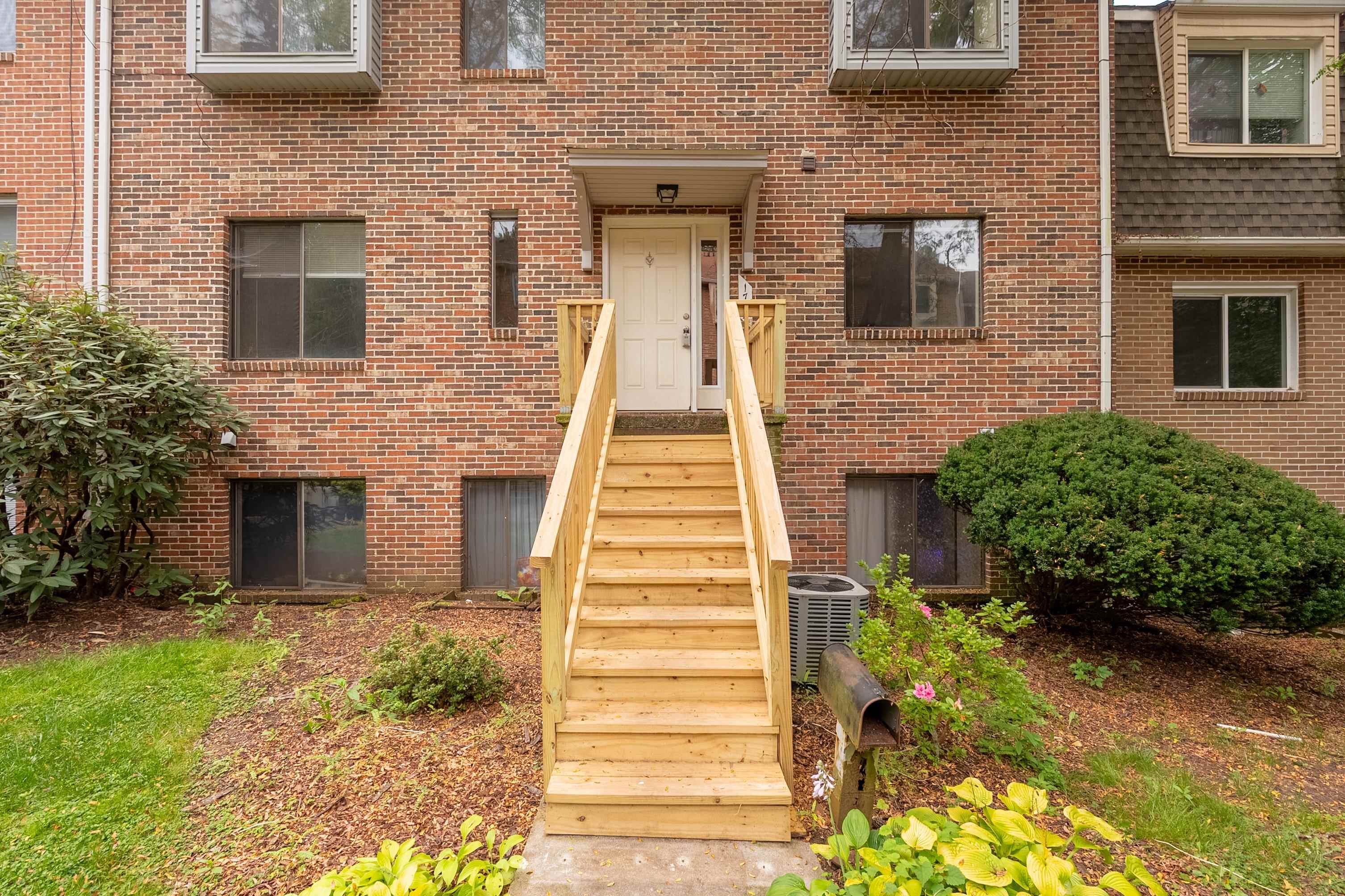 1734 Donlee Drive 114