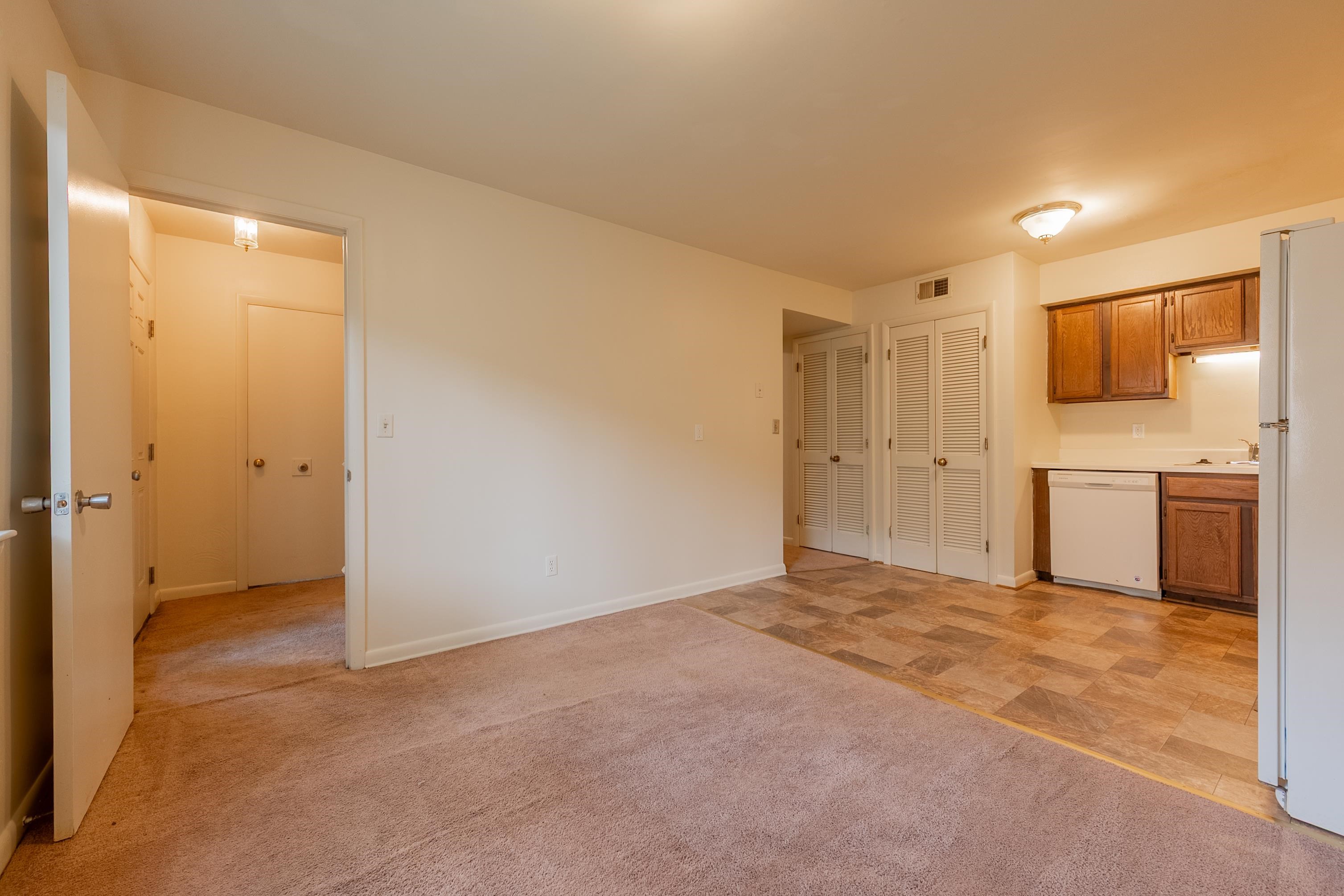 1734 Donlee Drive 114