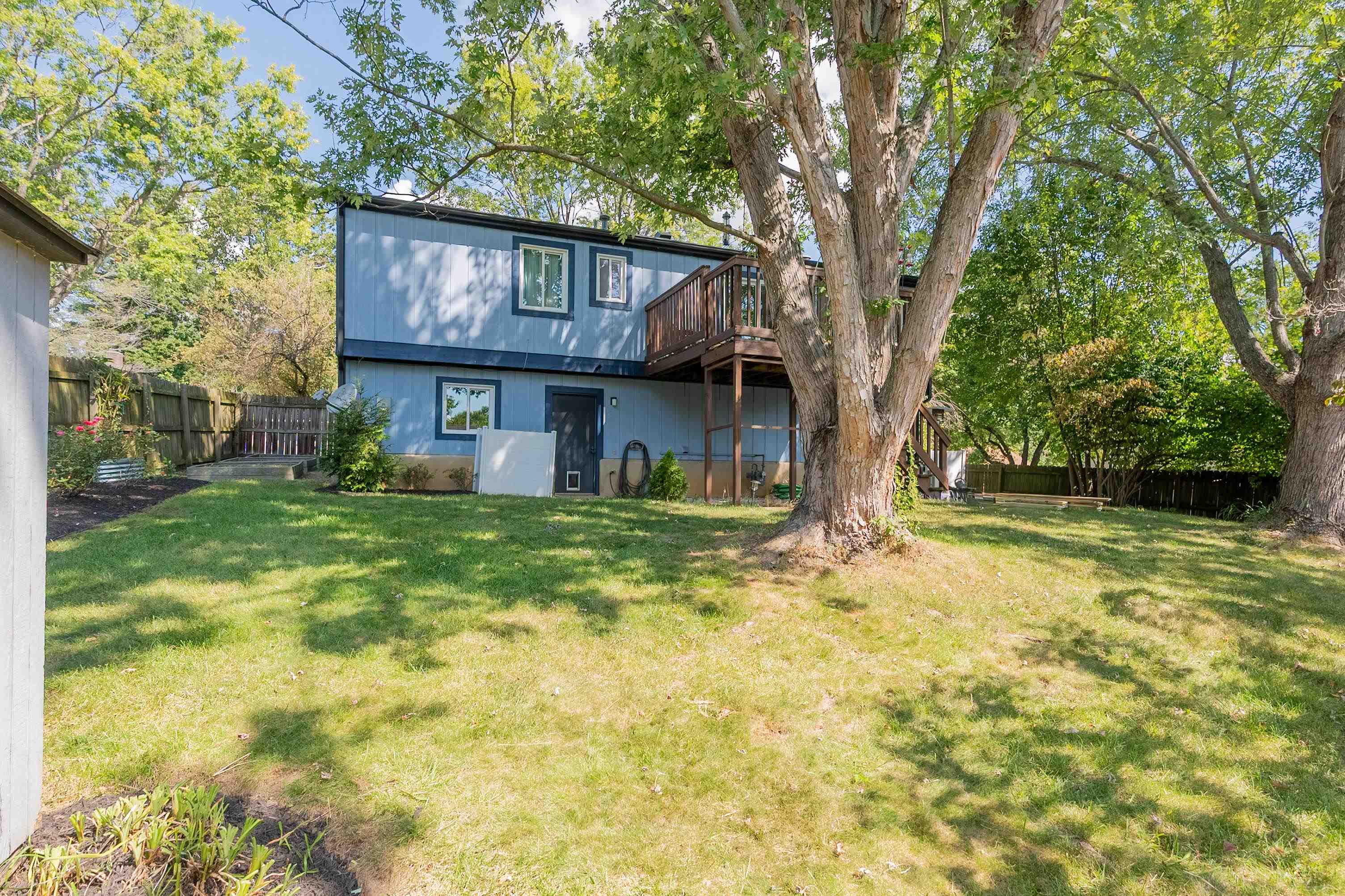 2506 Capistrano Street