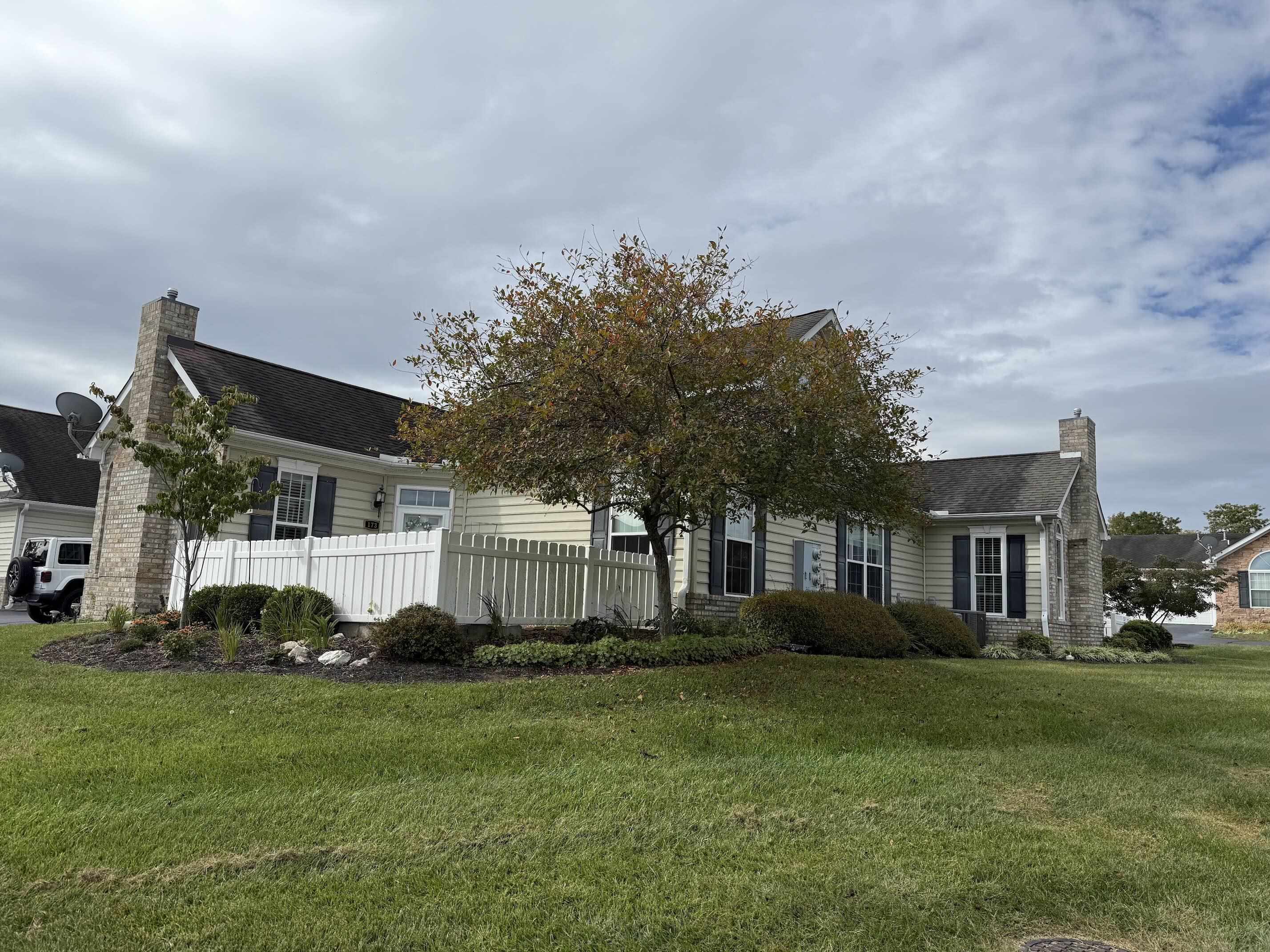 173 E PATRIOT Way 13-3