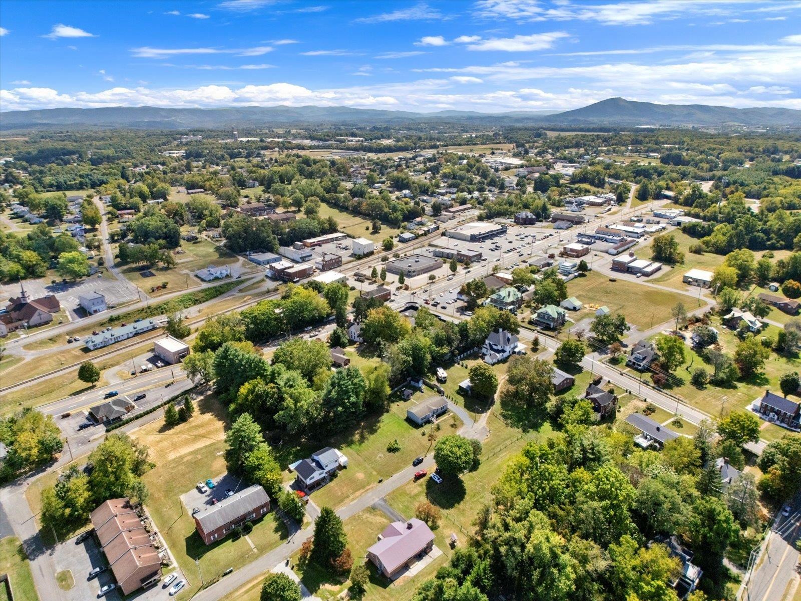 331 Roseberry St Street