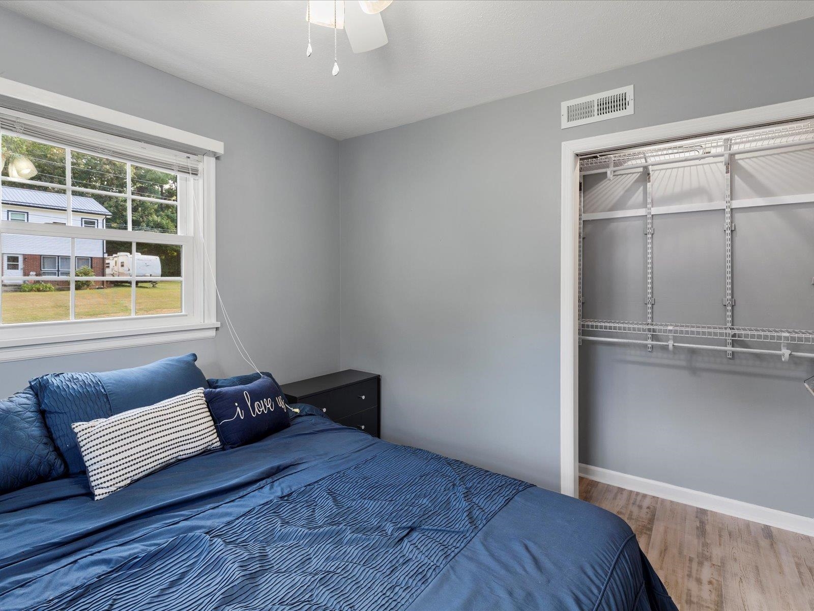 331 Roseberry St Street