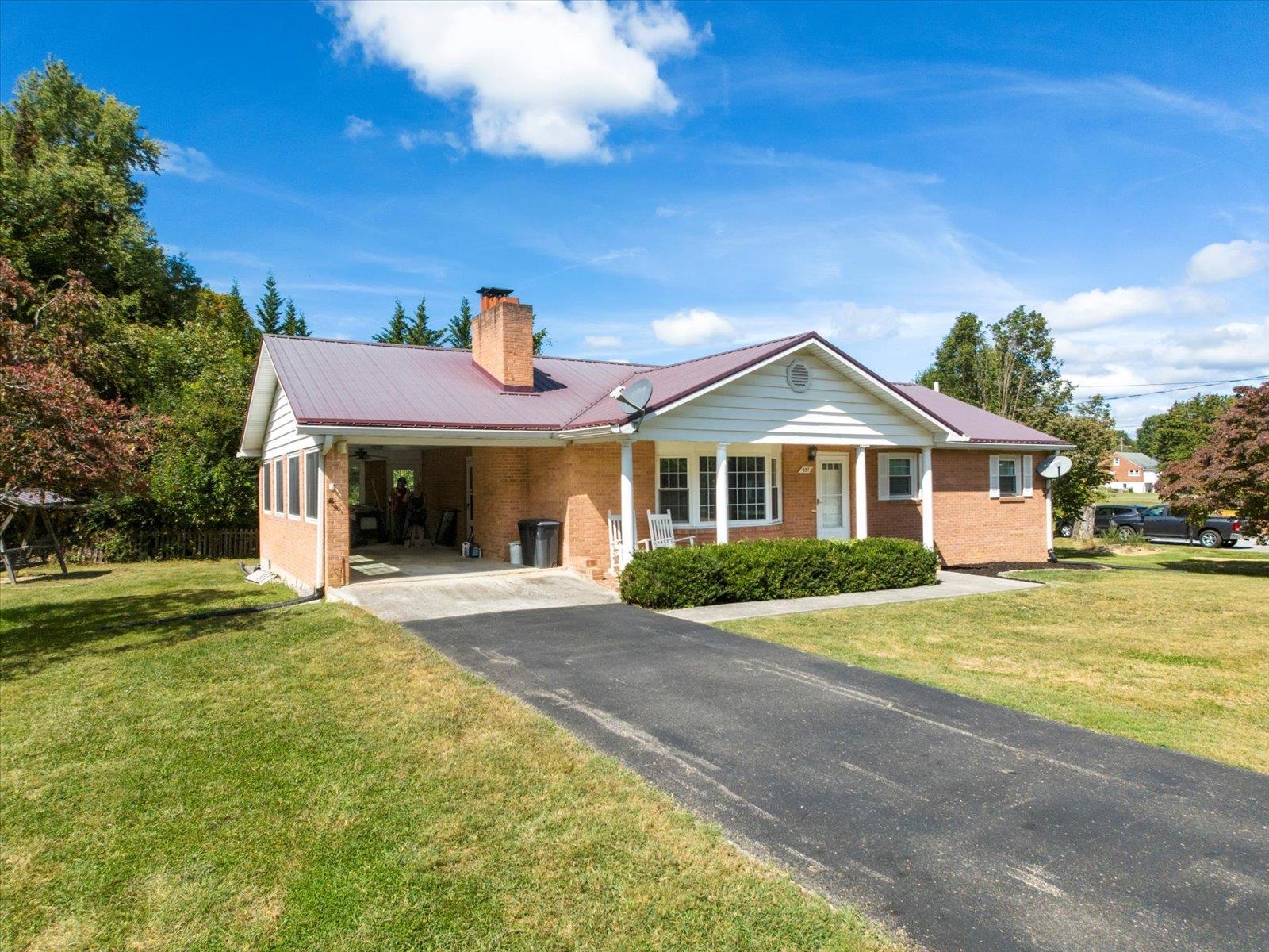 331 Roseberry St Street