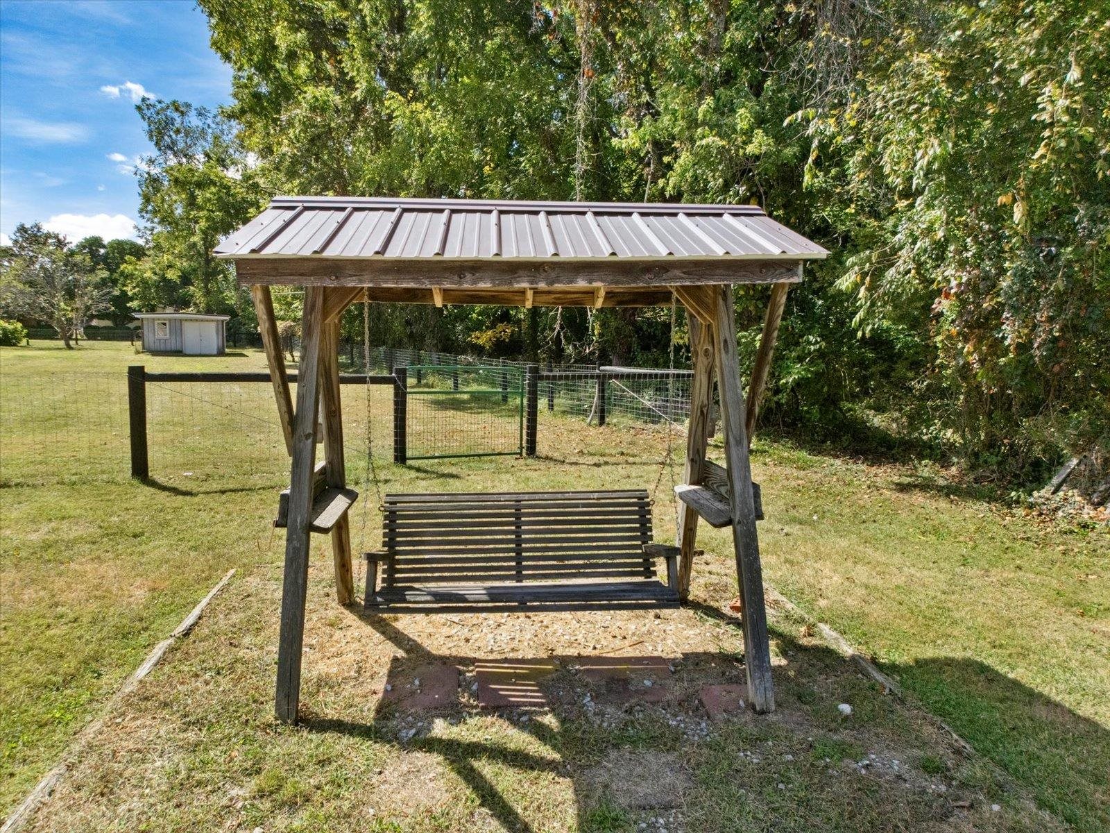 331 Roseberry St Street