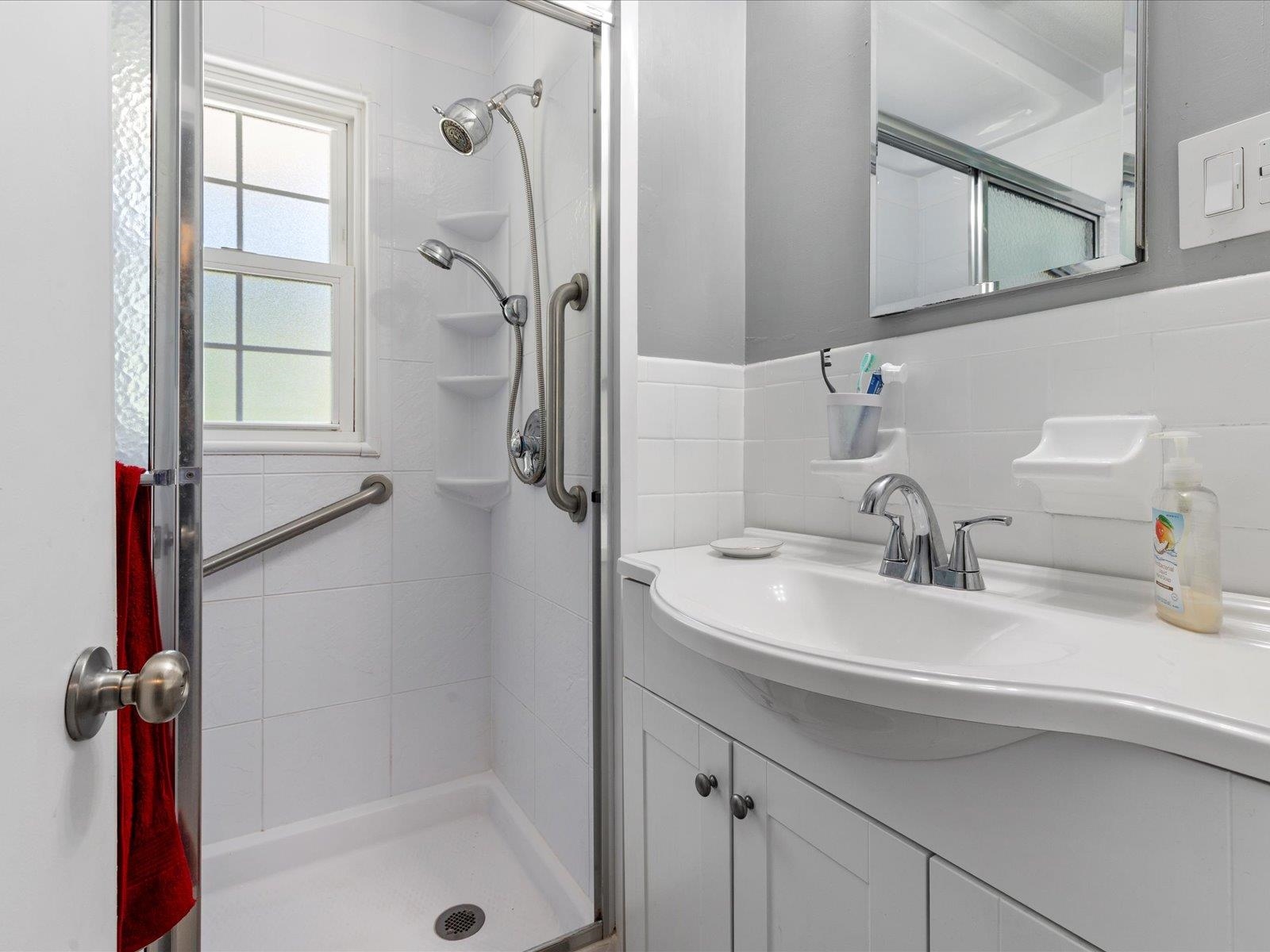 331 Roseberry St Street