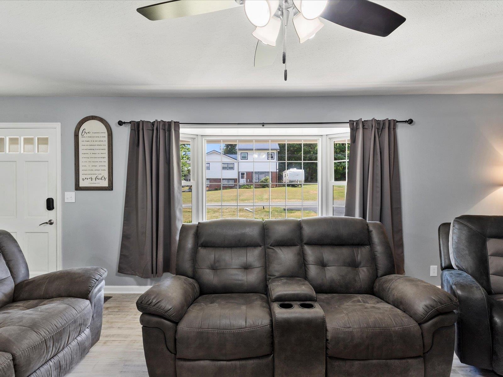 331 Roseberry St Street