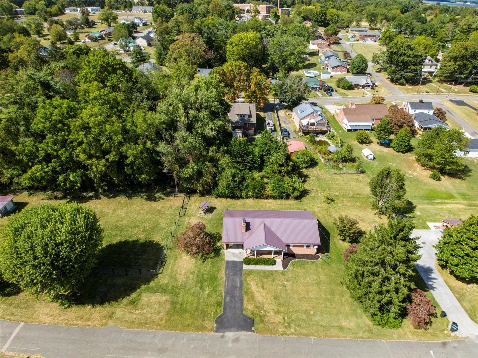 331 Roseberry St Street