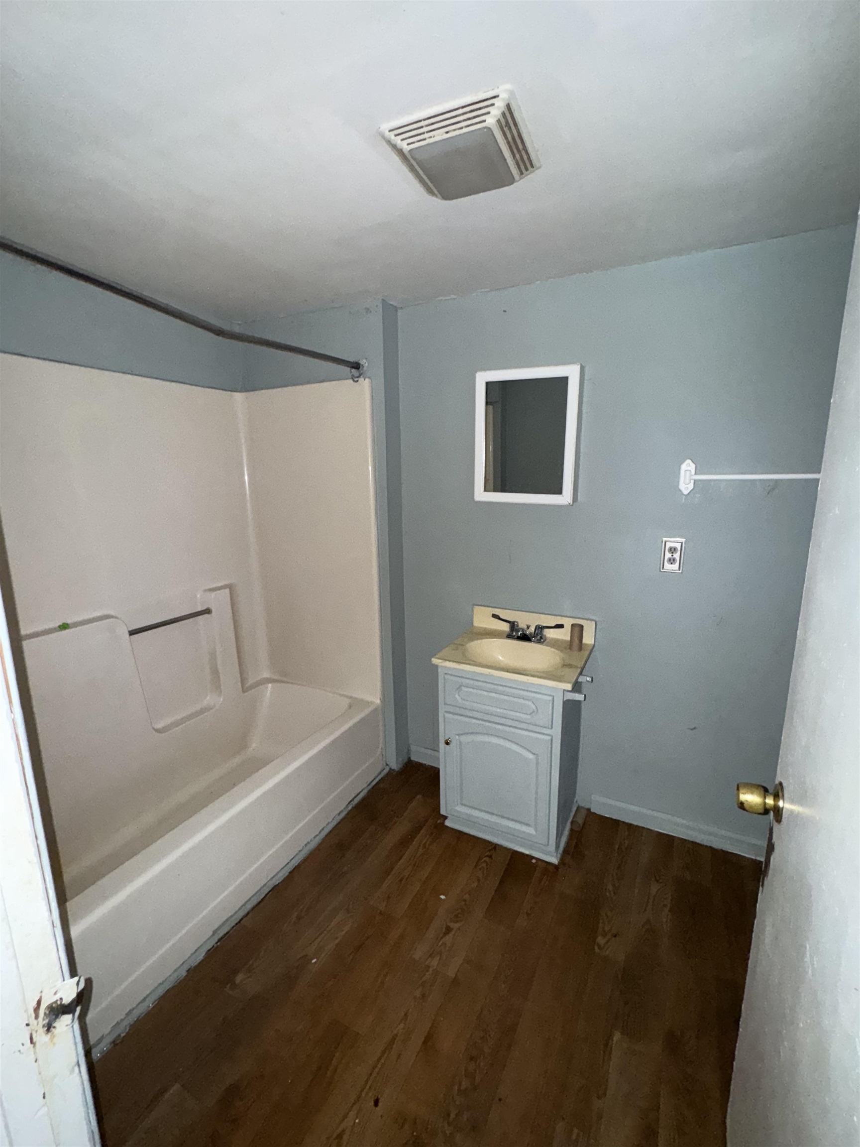518 PINE Alley