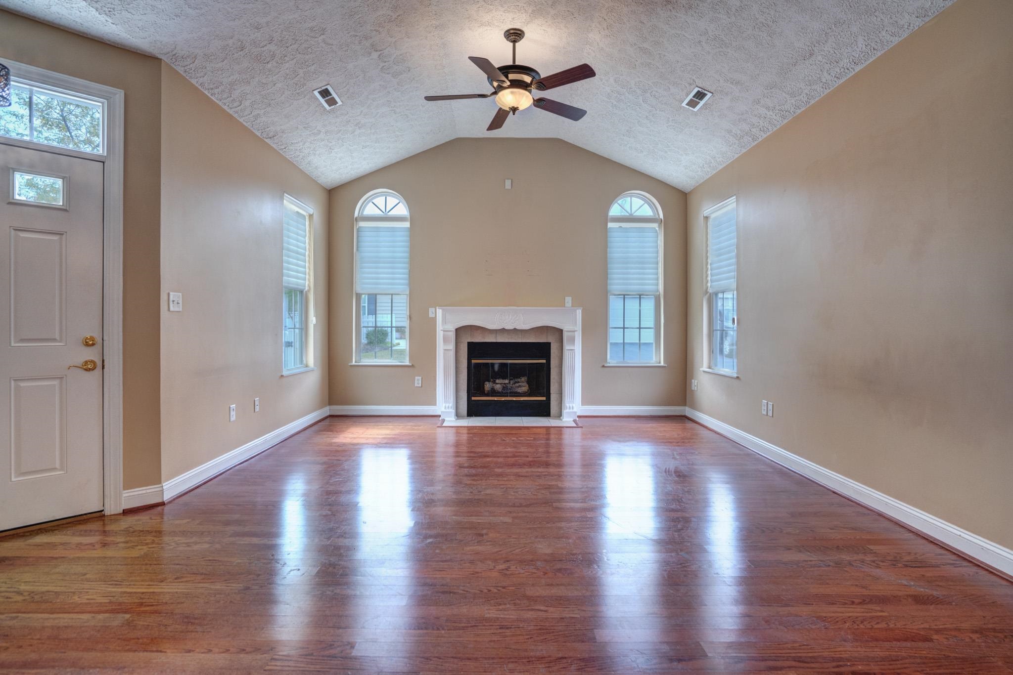 20 Patriot Way PH I Condo 2-1