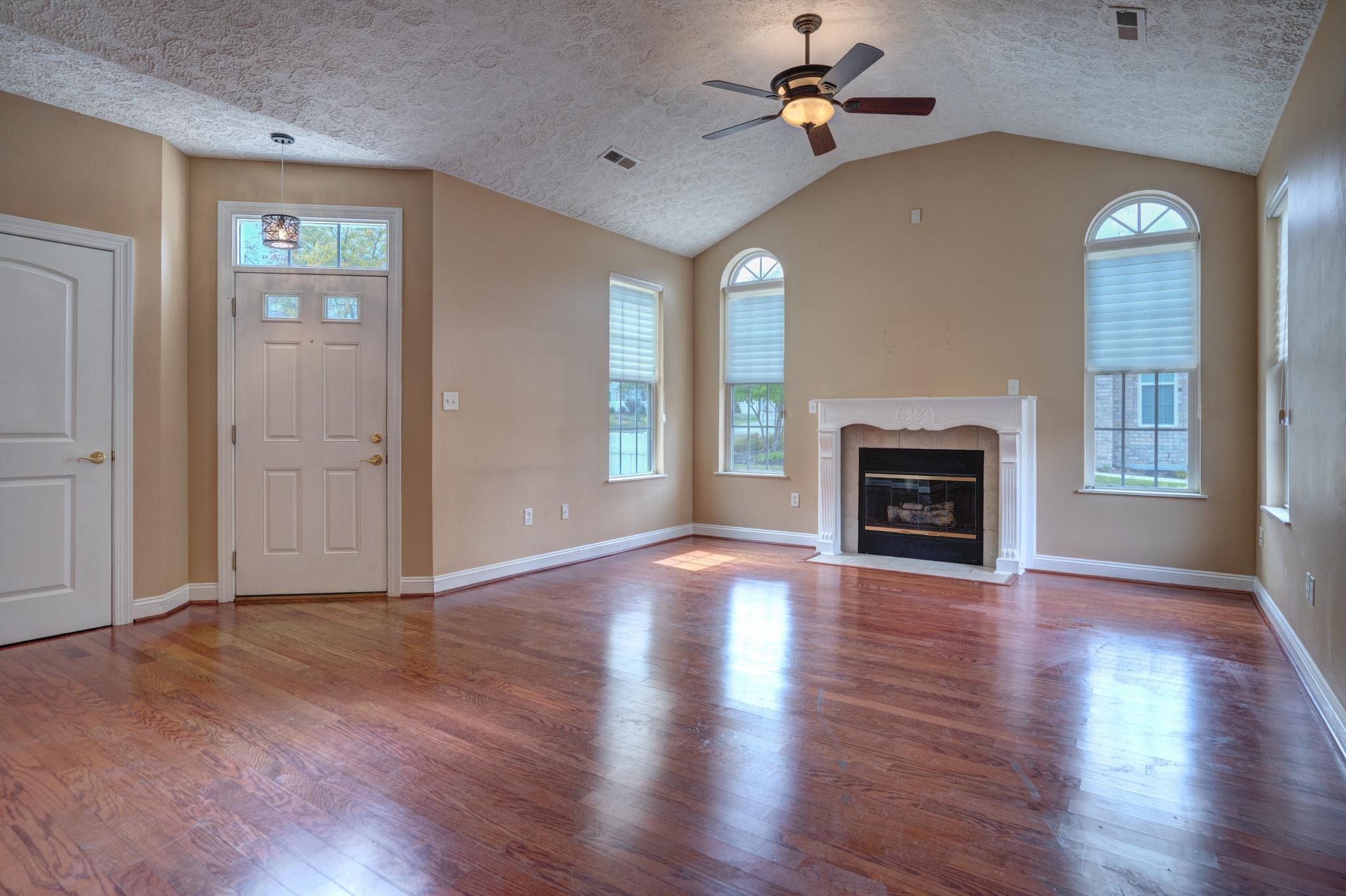 20 Patriot Way PH I Condo 2-1