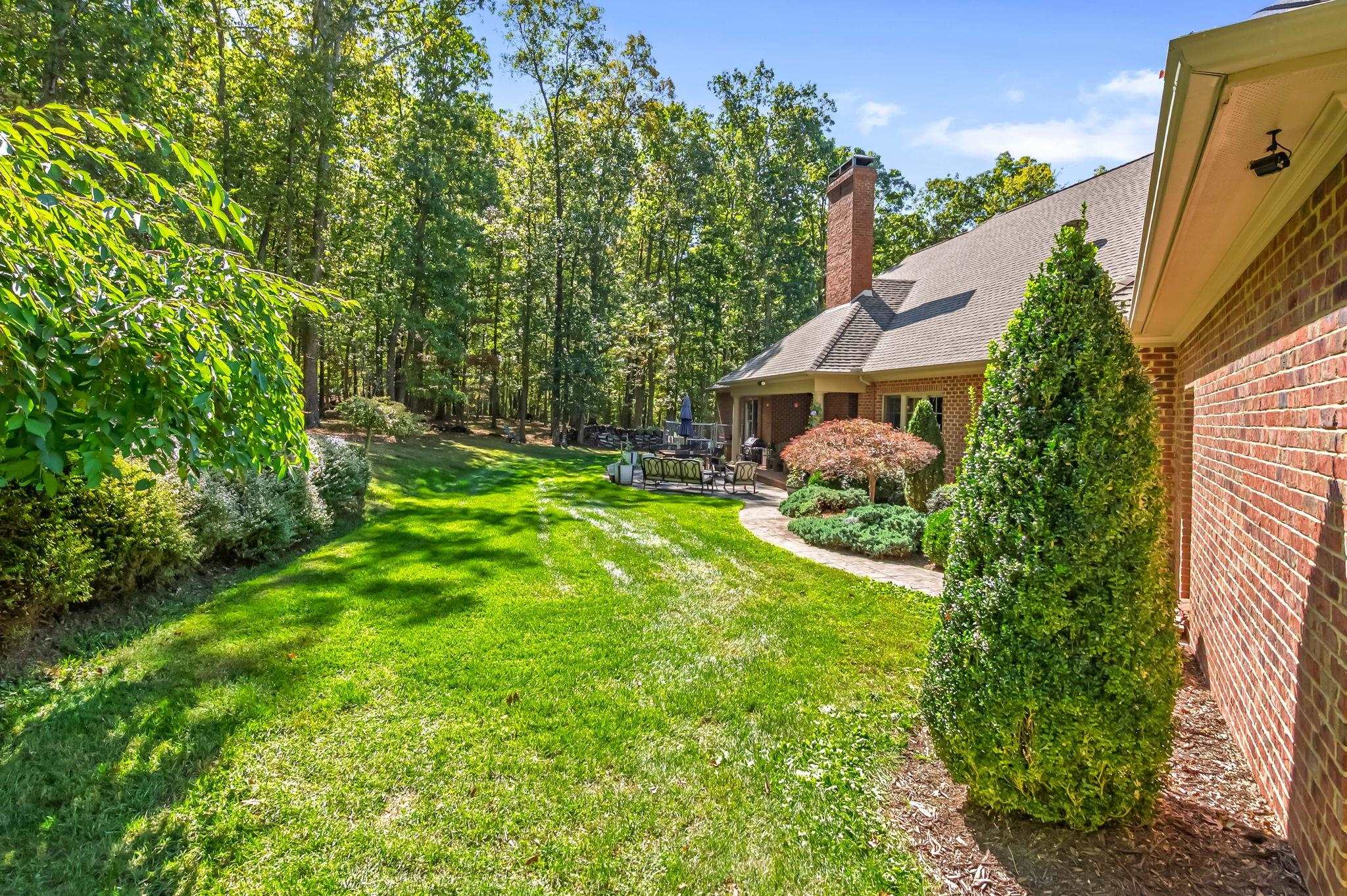 1250 Treetop Ridge Rd Road