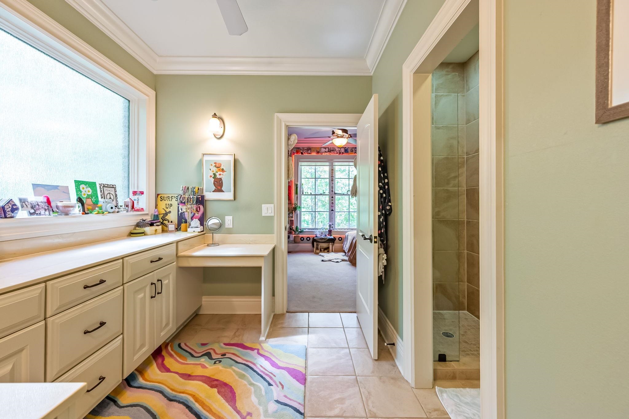 1250 Treetop Ridge Rd Road