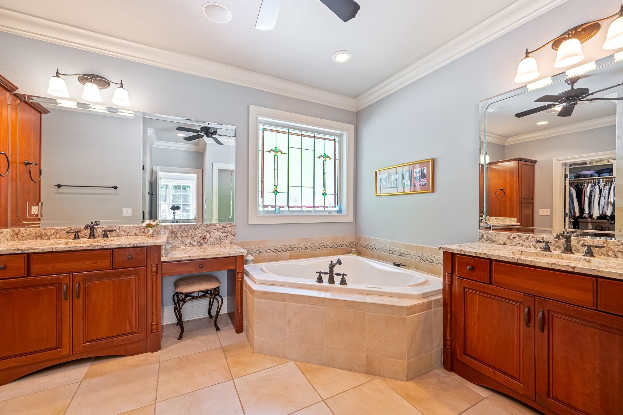 1250 Treetop Ridge Rd Road