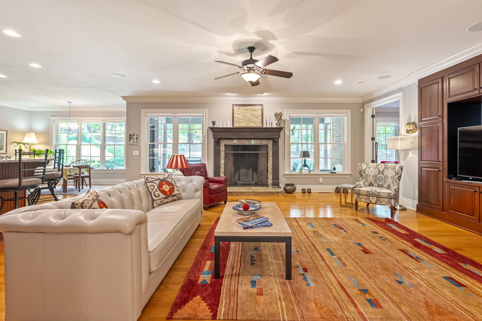 1250 Treetop Ridge Rd Road