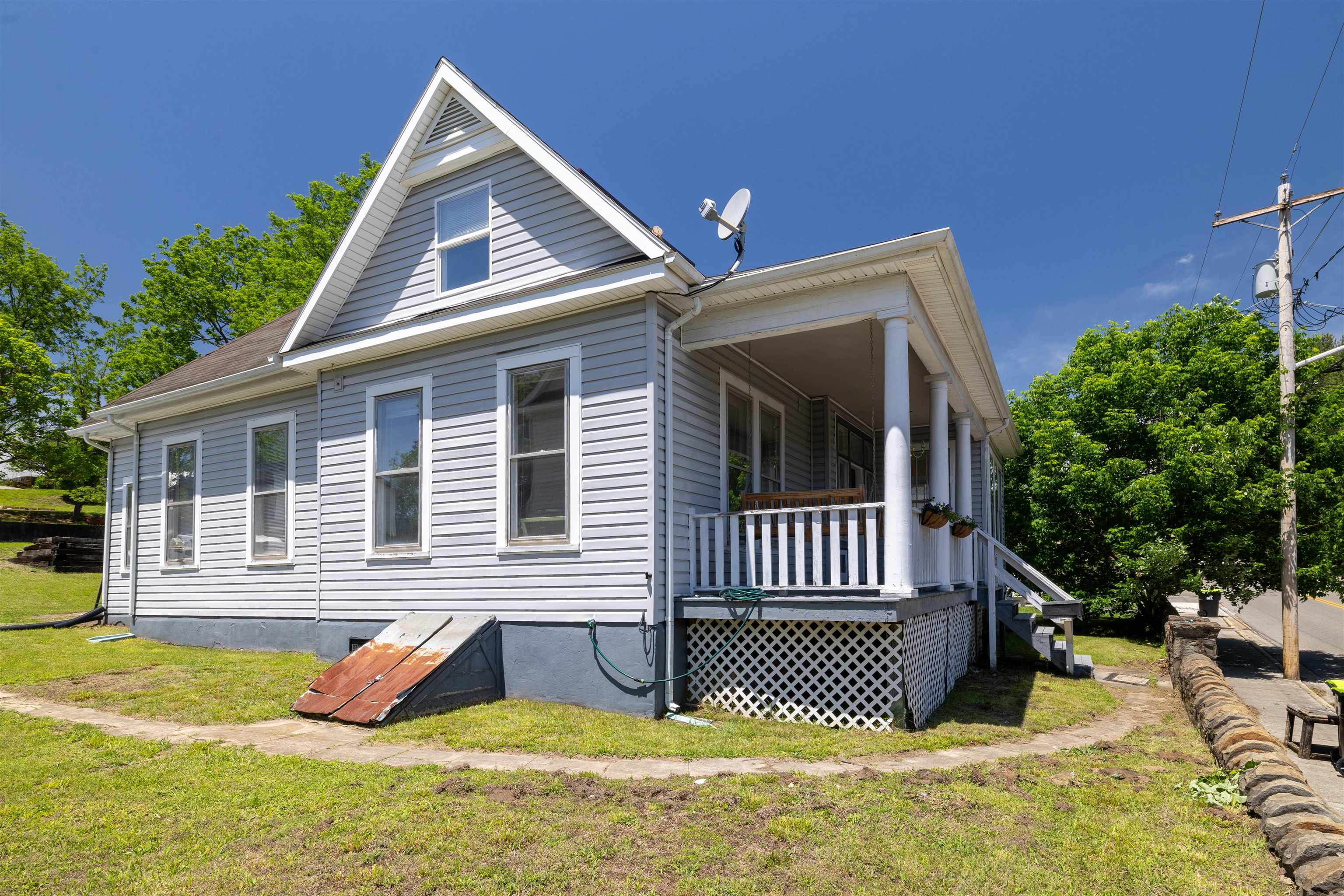 231 RANDOLPH Avenue