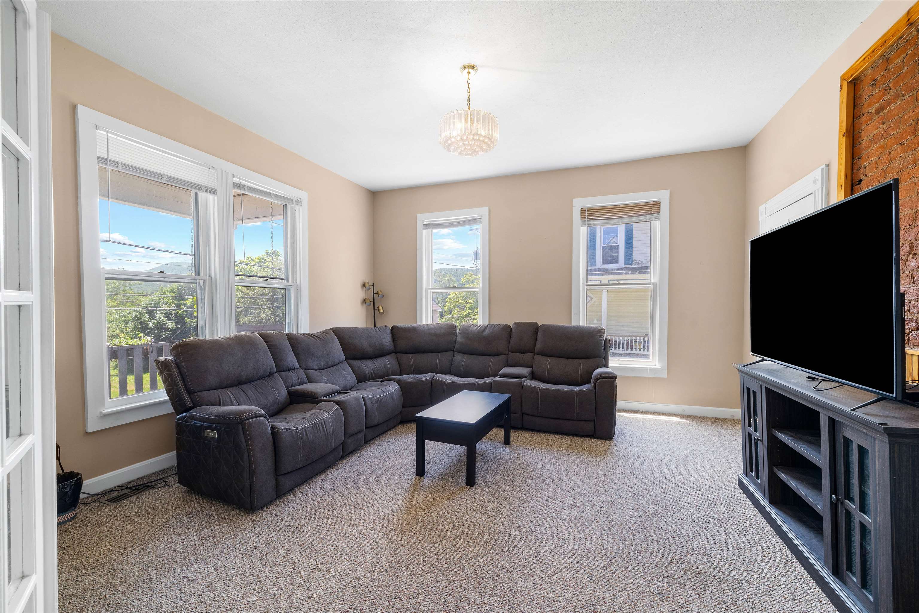 231 RANDOLPH Avenue