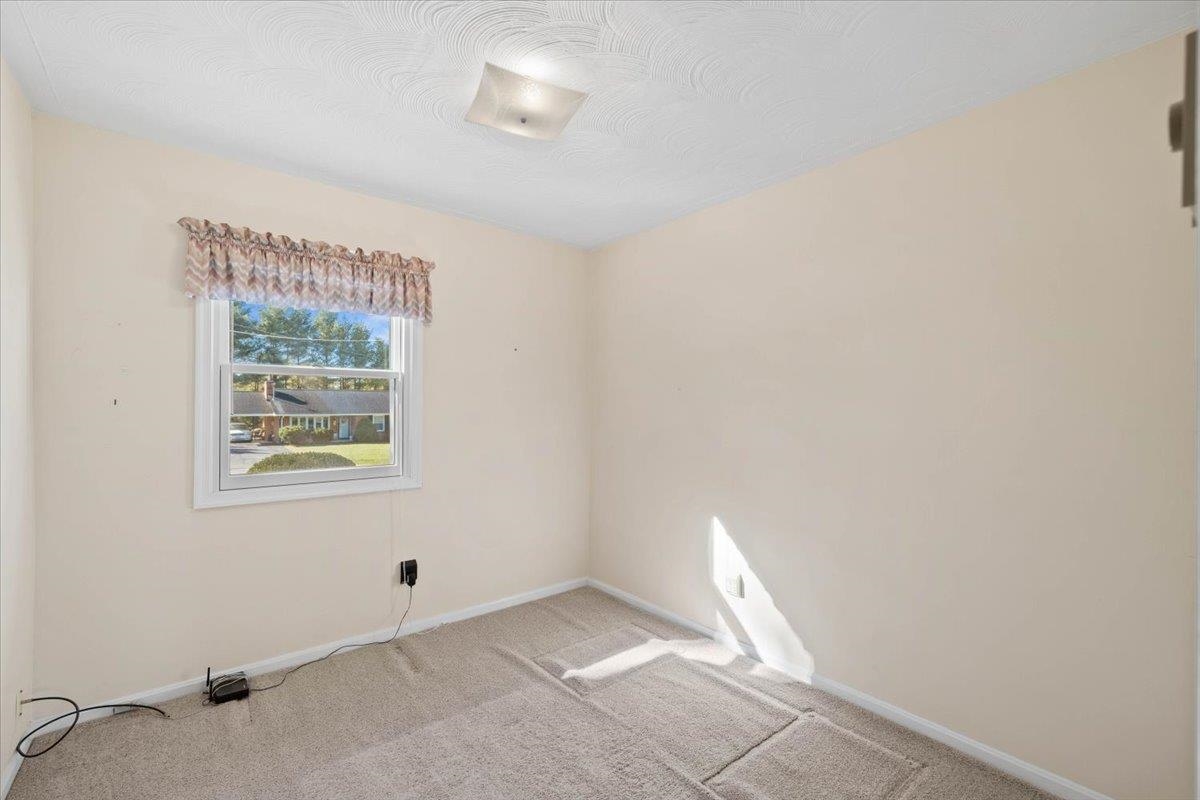 380 Walters Drive NW