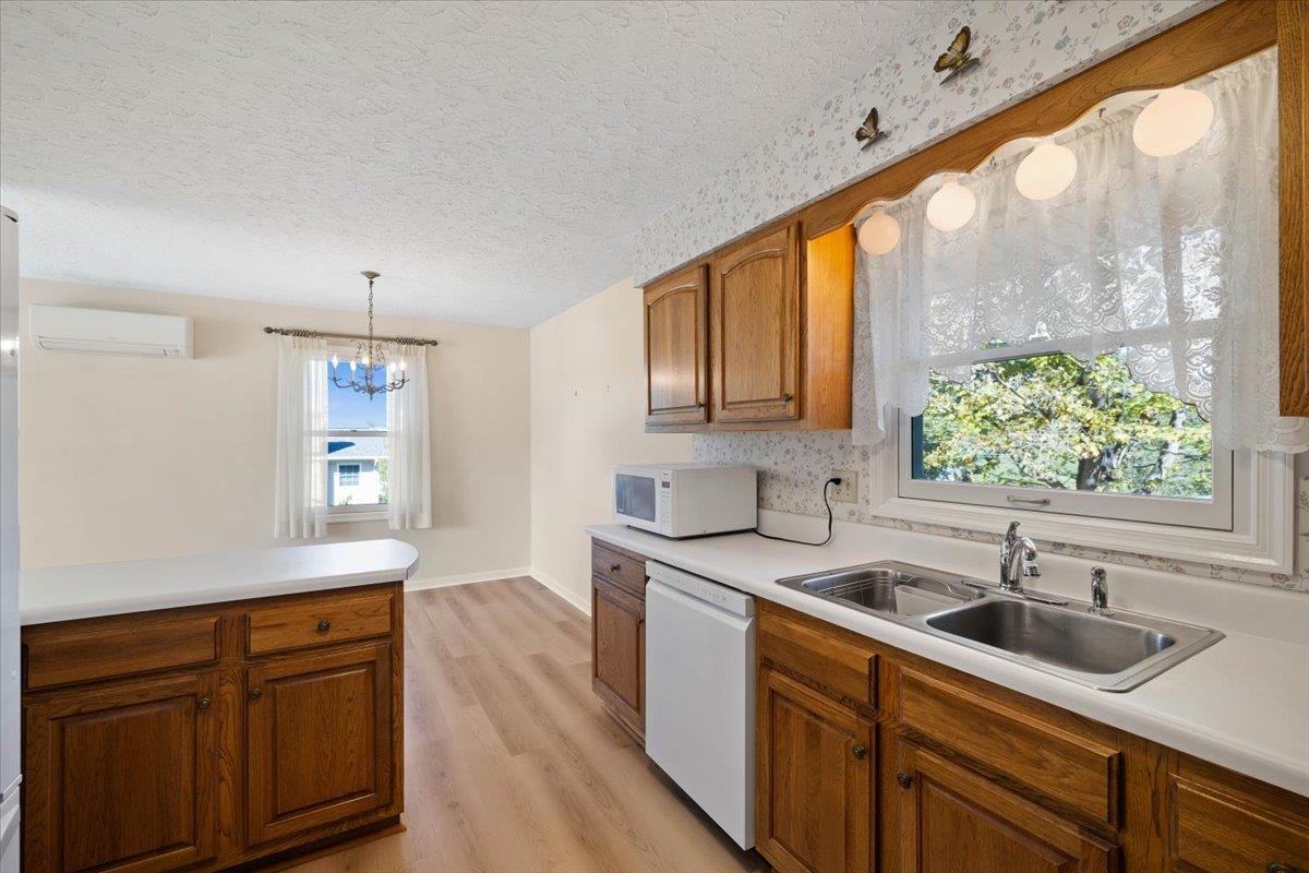 380 Walters Drive NW