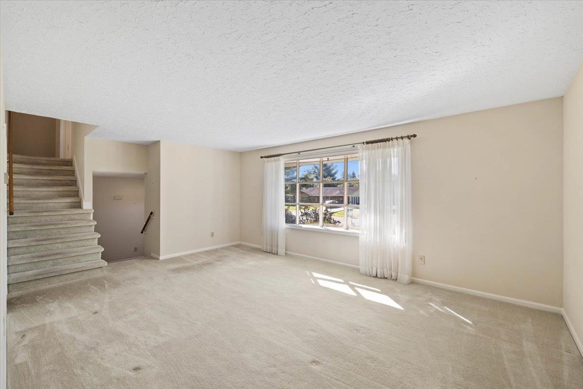 380 Walters Drive NW