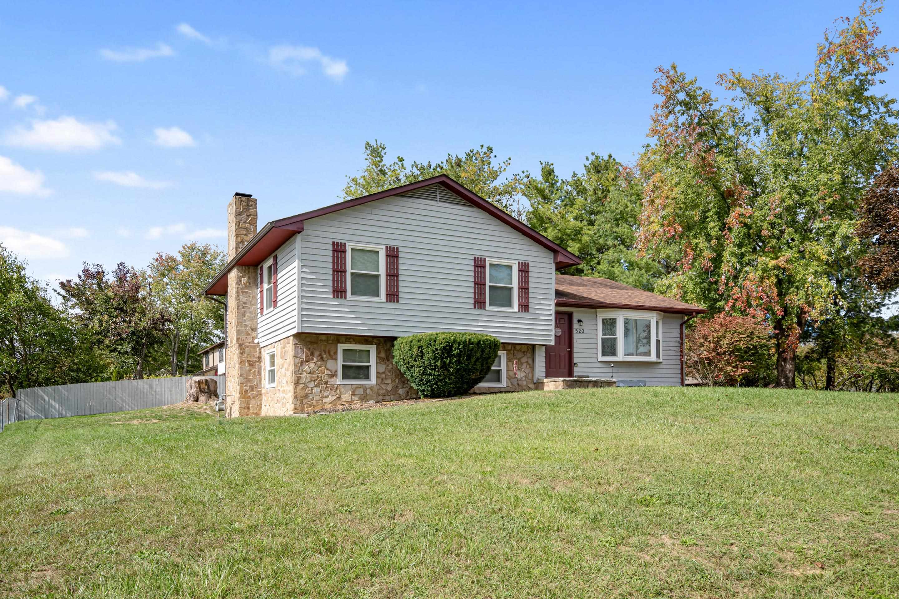 520 HEMLOCK Street