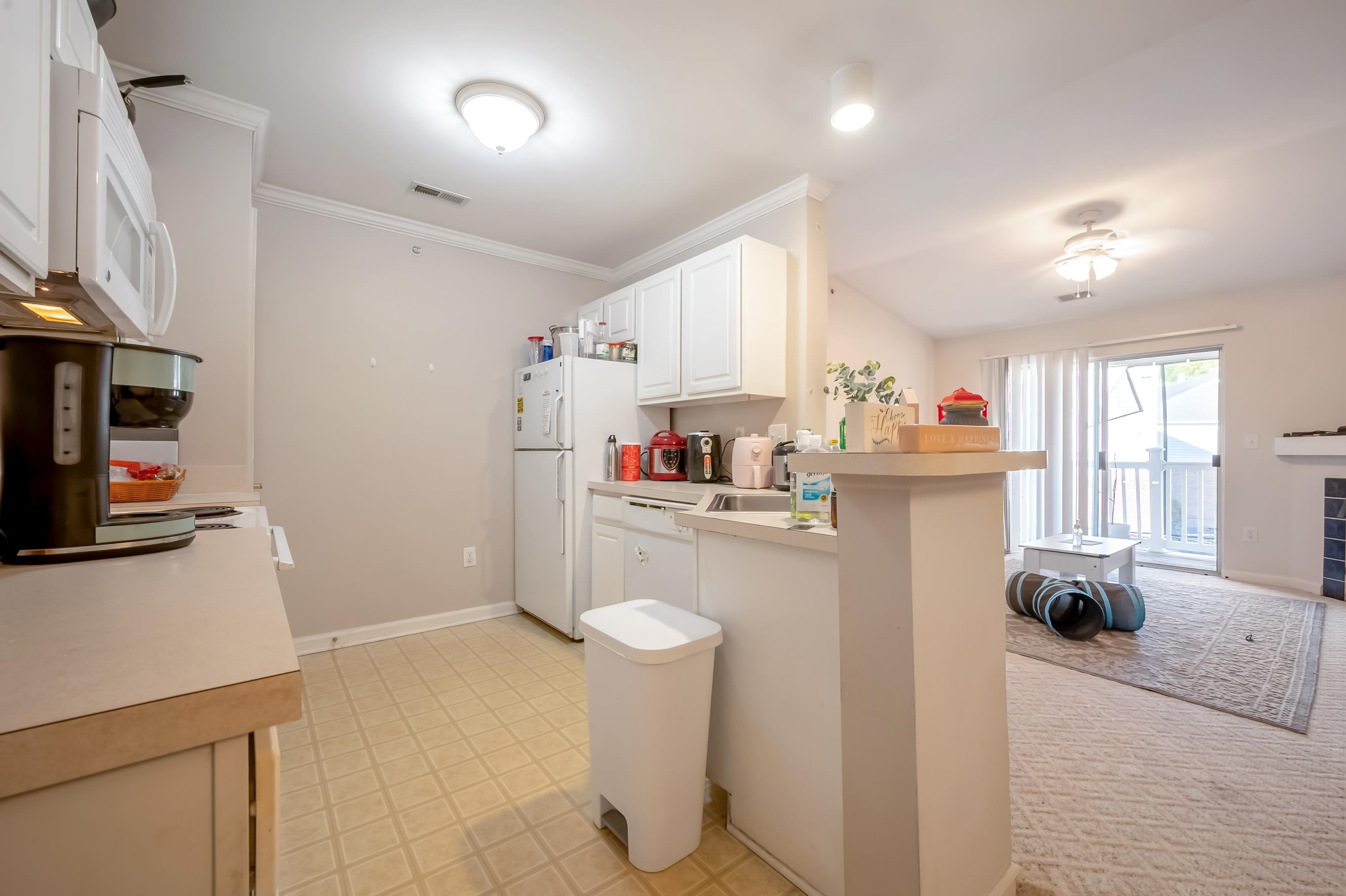 215 S KNOLLWOOD Drive 4304