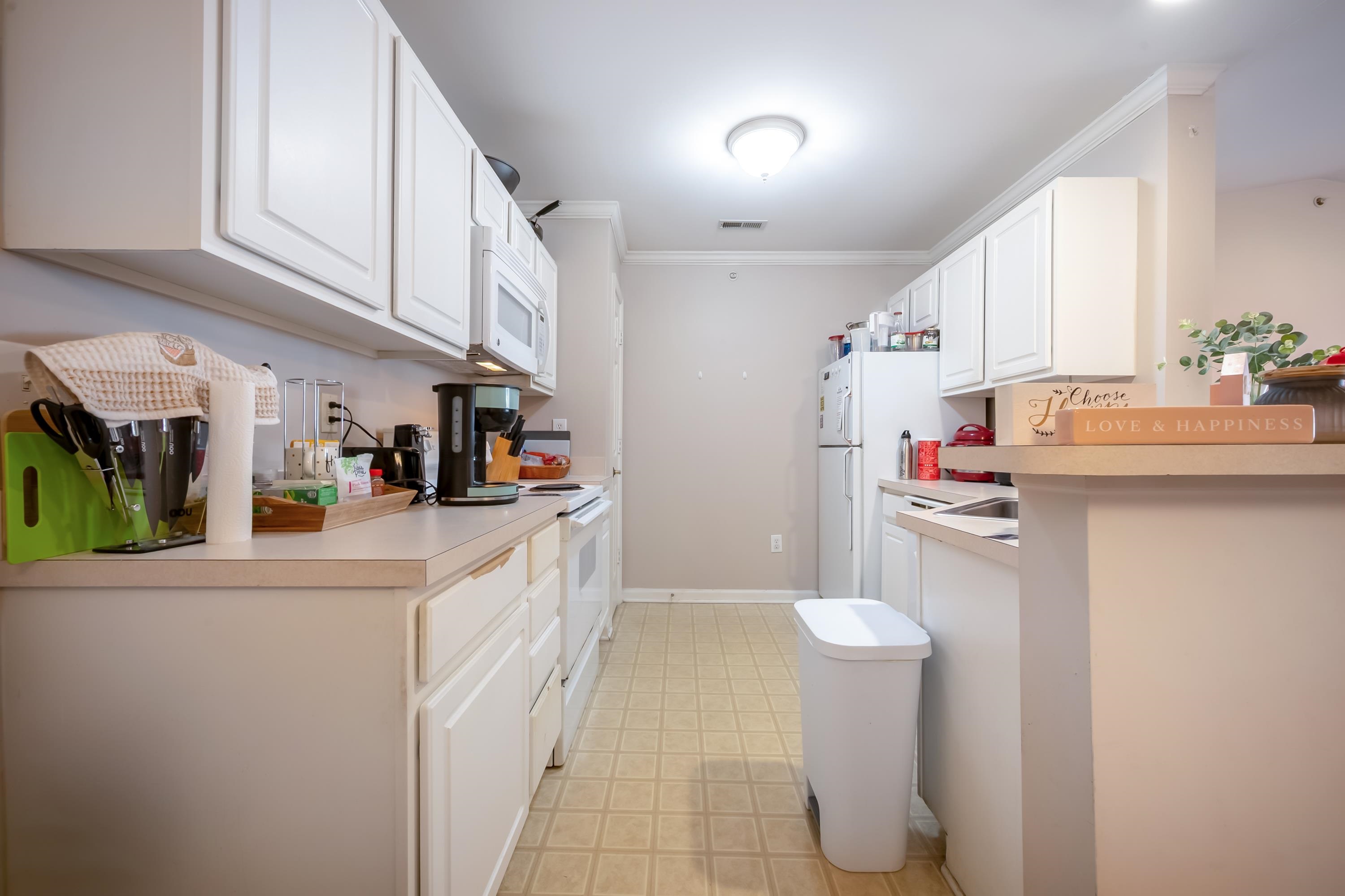 215 S KNOLLWOOD Drive 4304