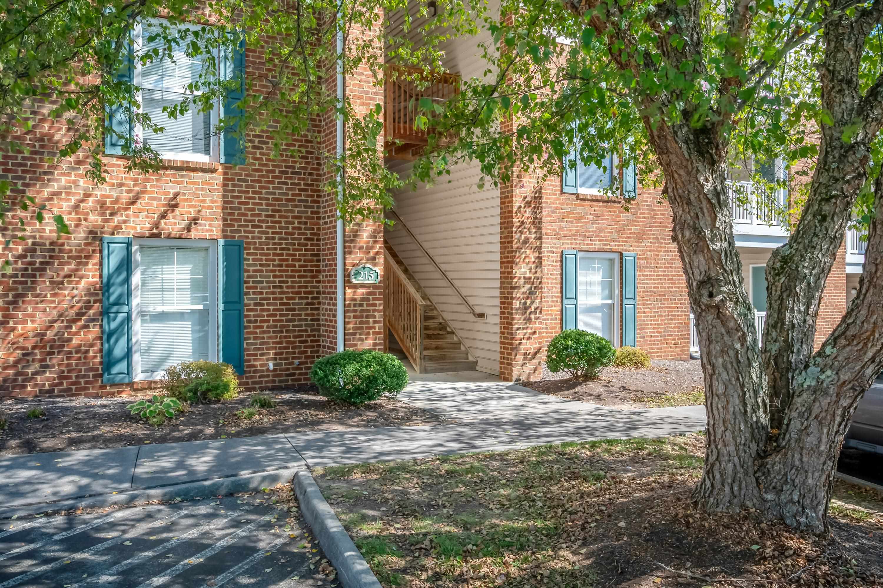 215 S KNOLLWOOD Drive 4304