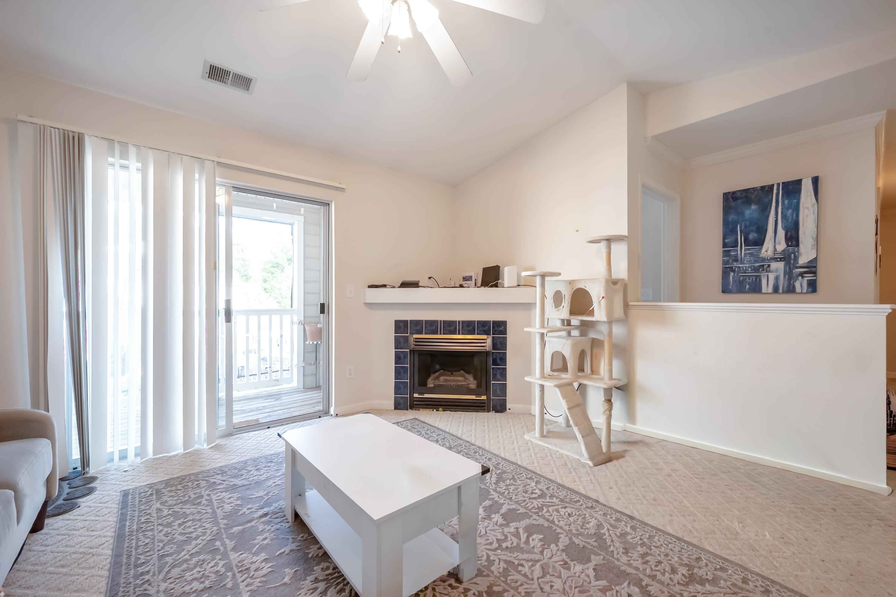 215 S KNOLLWOOD Drive 4304